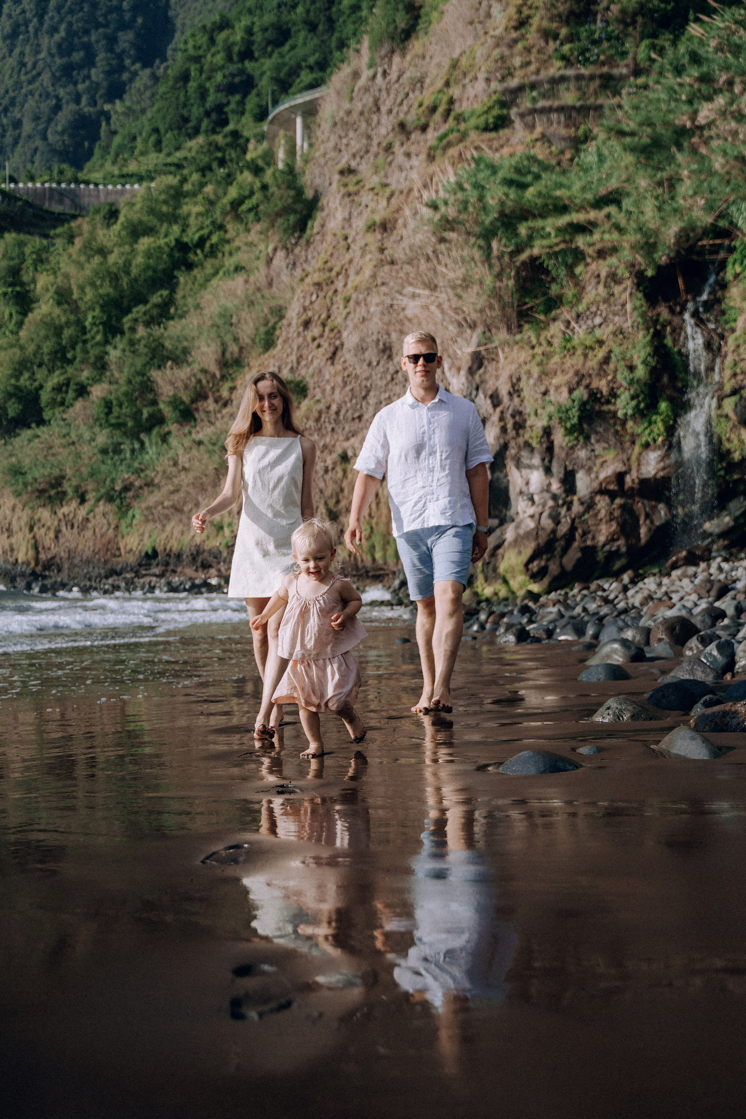 Seixal Beach Family Session | Family Photographer in Madeira. Your photographer in Madeira