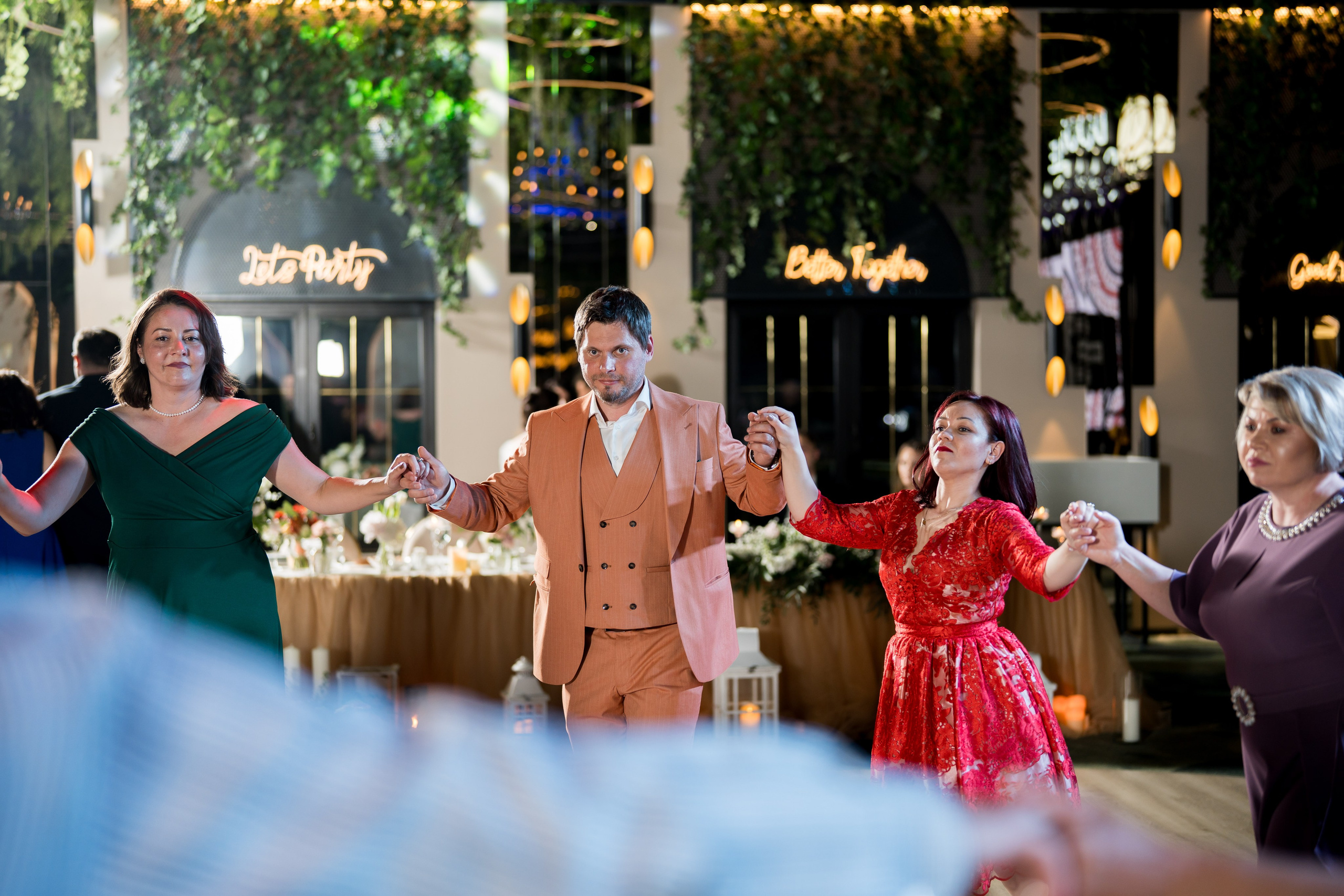 PARTY. Gabriel Florea — Fotograf nuntă București