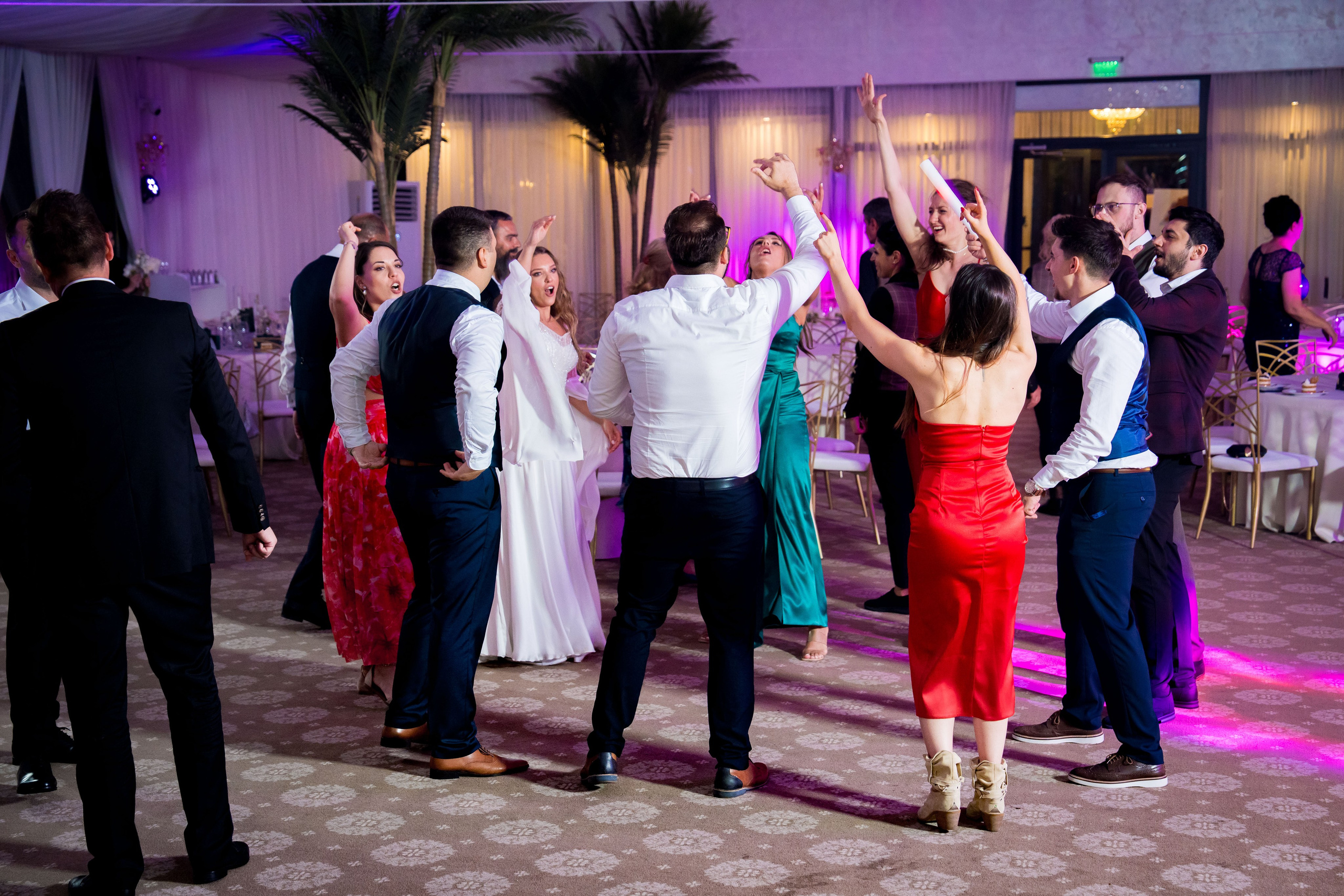 PARTY. Gabriel Florea — Fotograf nuntă București