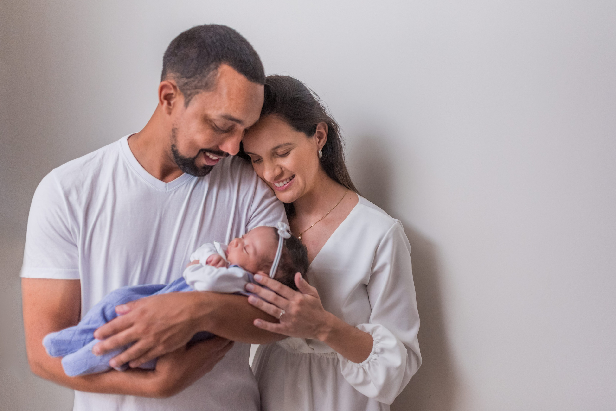 Newborn Lifestyle em Juiz de Fora | Auê Fotografia |  Juiz de Fora e Belo Horizonte. Auê Fotografia Infantil e de Família em Juiz de Fora | Myriani Maganin