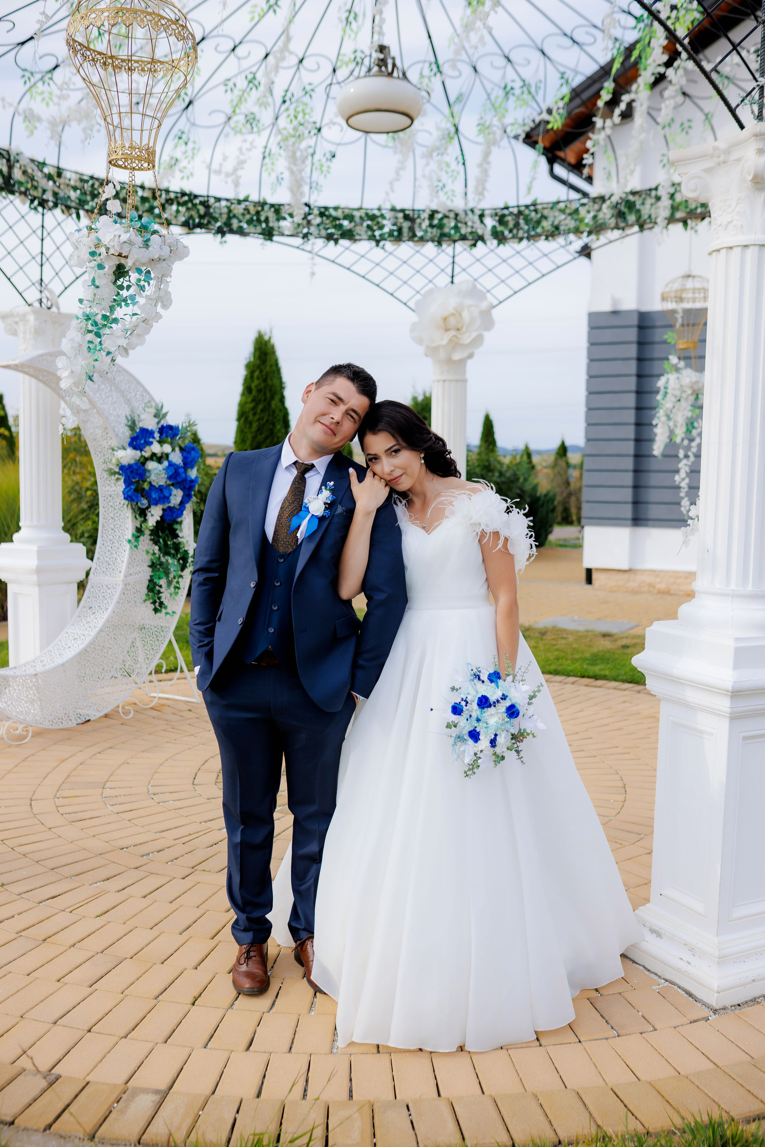 Loredana & Emilian – Ziua Nunții | Videografie - fotografie Botez Suceava, Iași, Botoșani. Servicii foto-video profesionale, pentru momente de neuitat