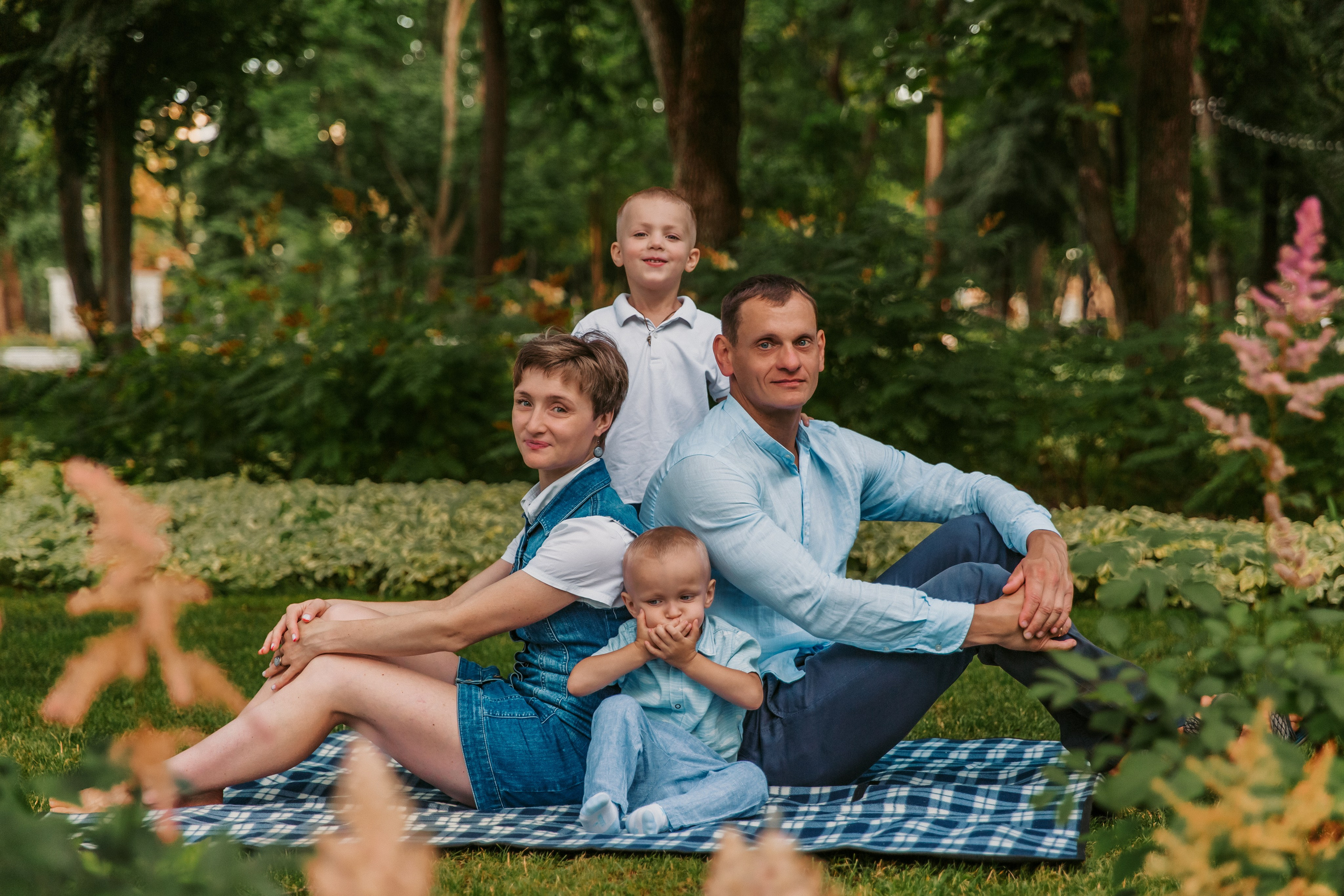 Families. Los Angeles portrait photographer Valeria Kasatkina