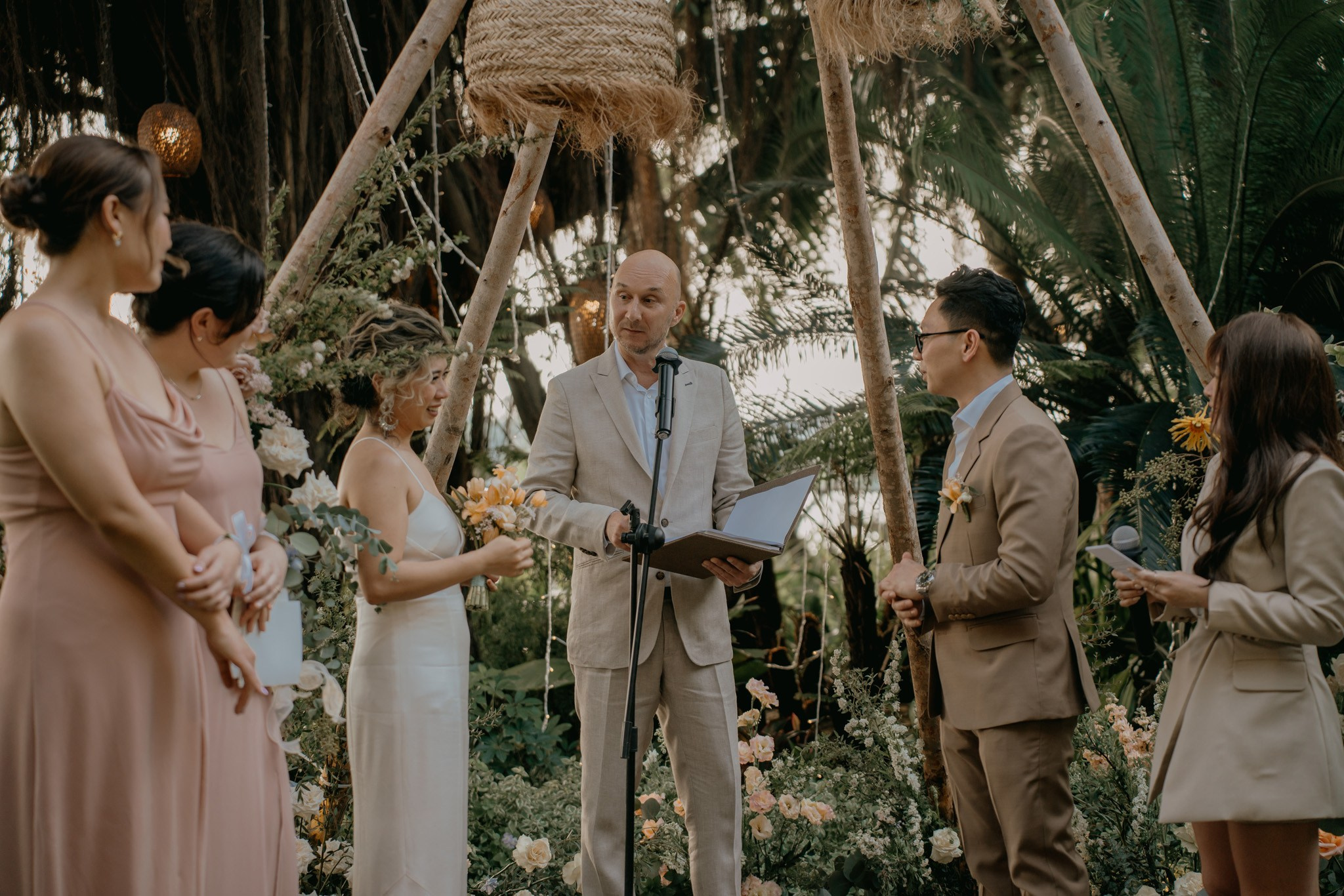 VU & LINH. WEDDING PHOTOGRAPHER IN VIETNAM