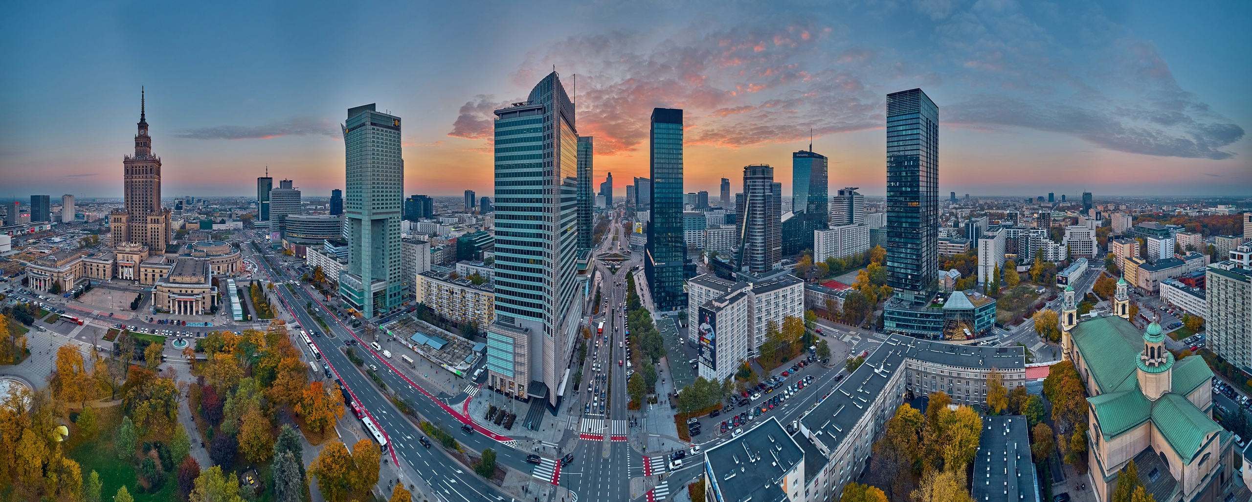 „Mam tak samo jak Ty…” - Warszawa z lotu ptaka. Andriej Szypilow — Photography & Videography