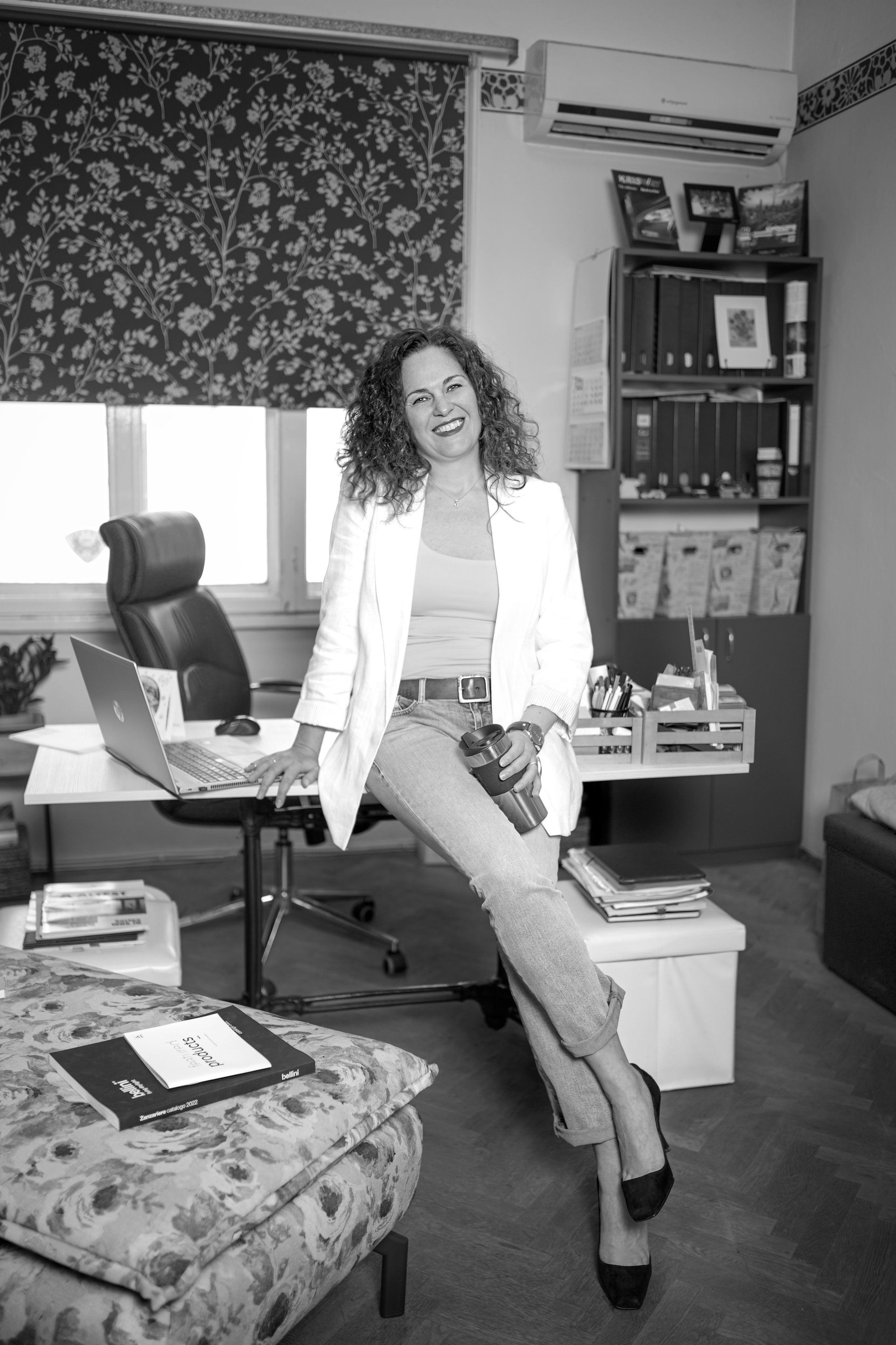 Мнения за фотограф Светлана Кънева. Фотограф Бургас. Фотосесии в студио и на открито, портрети, заснемане