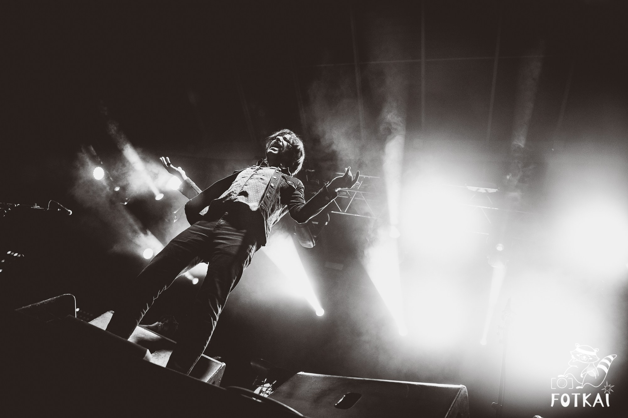 Sidonie en Torrevieja 2025 – Fotos del concierto y reportaje completo | FOTKAI