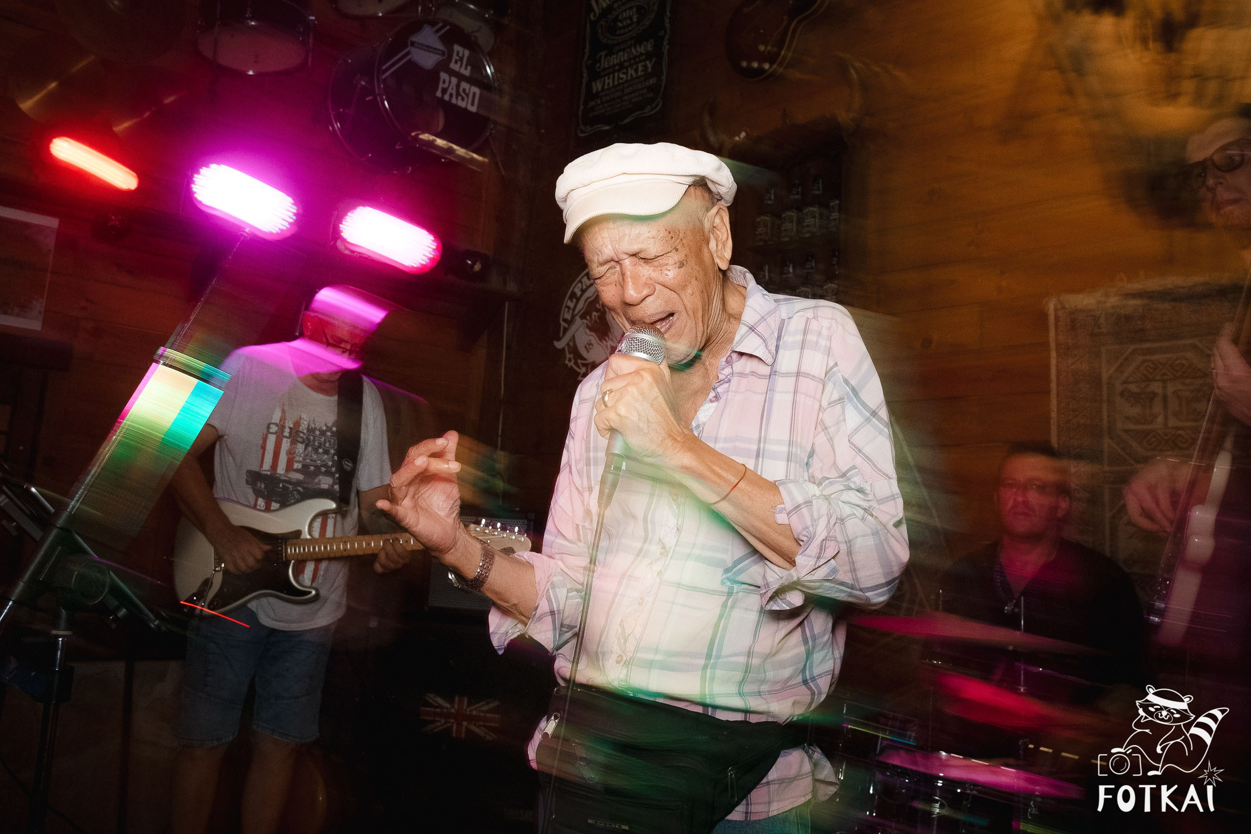El Paso Rock Bar Torrevieja: Reportaje fotográfico 19.09.25 | FOTKAI