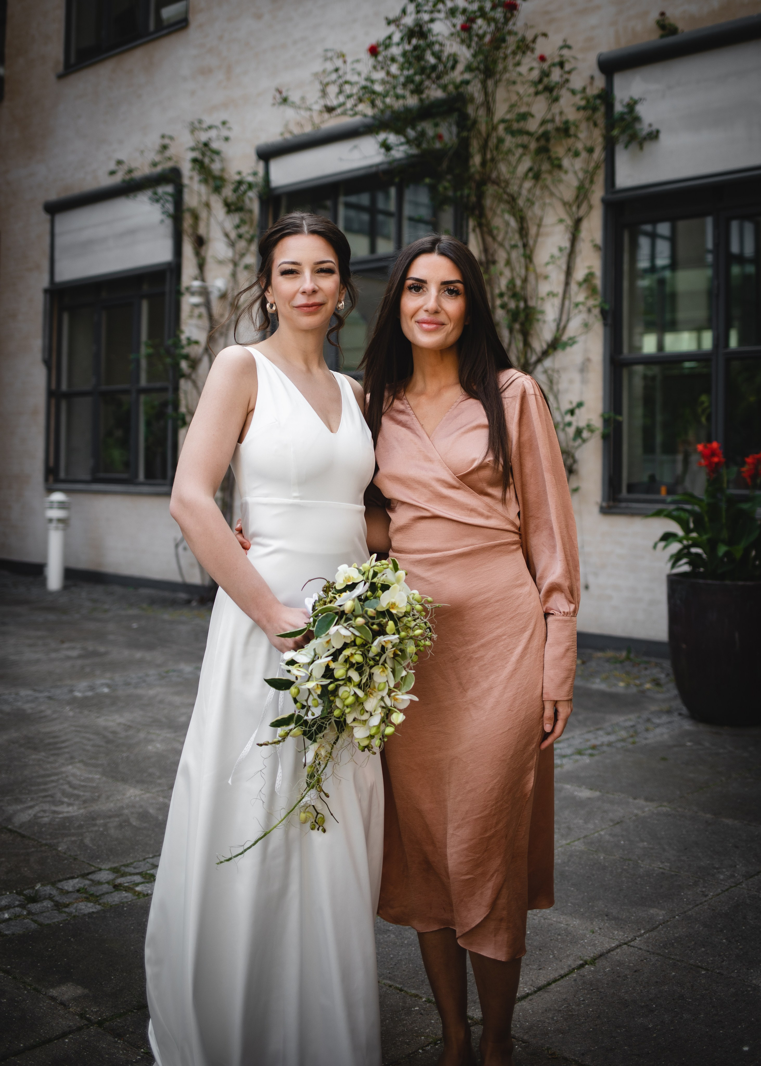 Vida | Martin. Professional wedding photographer in Copenhagen, Denmark — Julia Byron