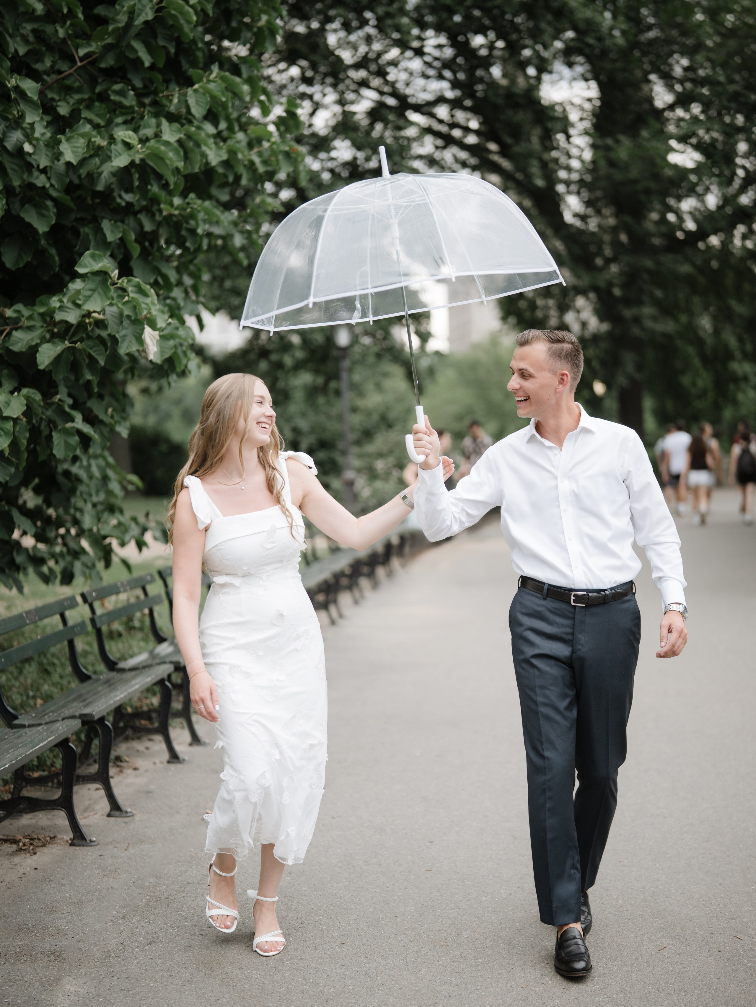 Engagement in Central Park. Portrait and wedding photographer in New York
