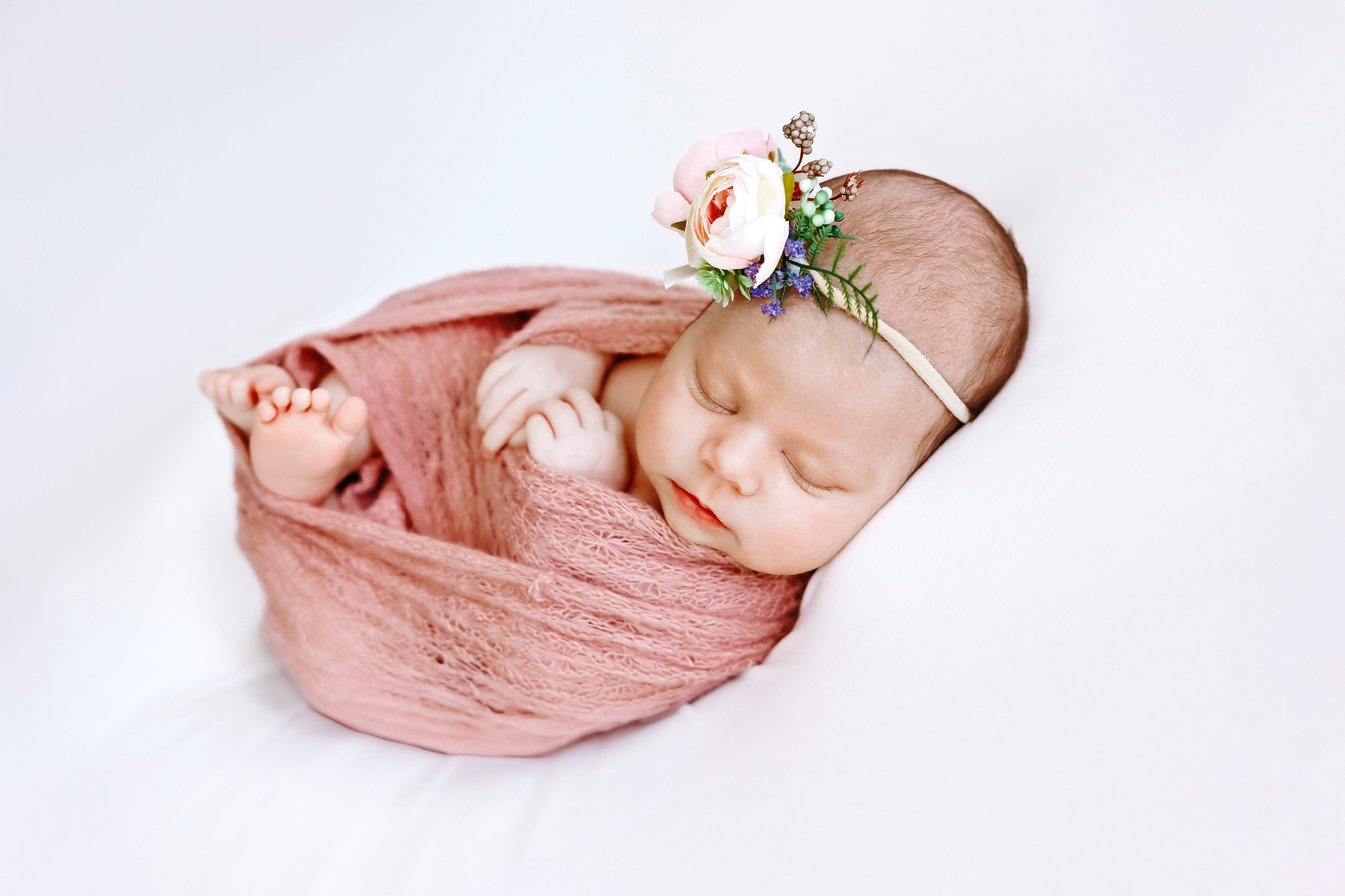 Фотосесия за новородени в студио. Фотограф Ирина Йотова