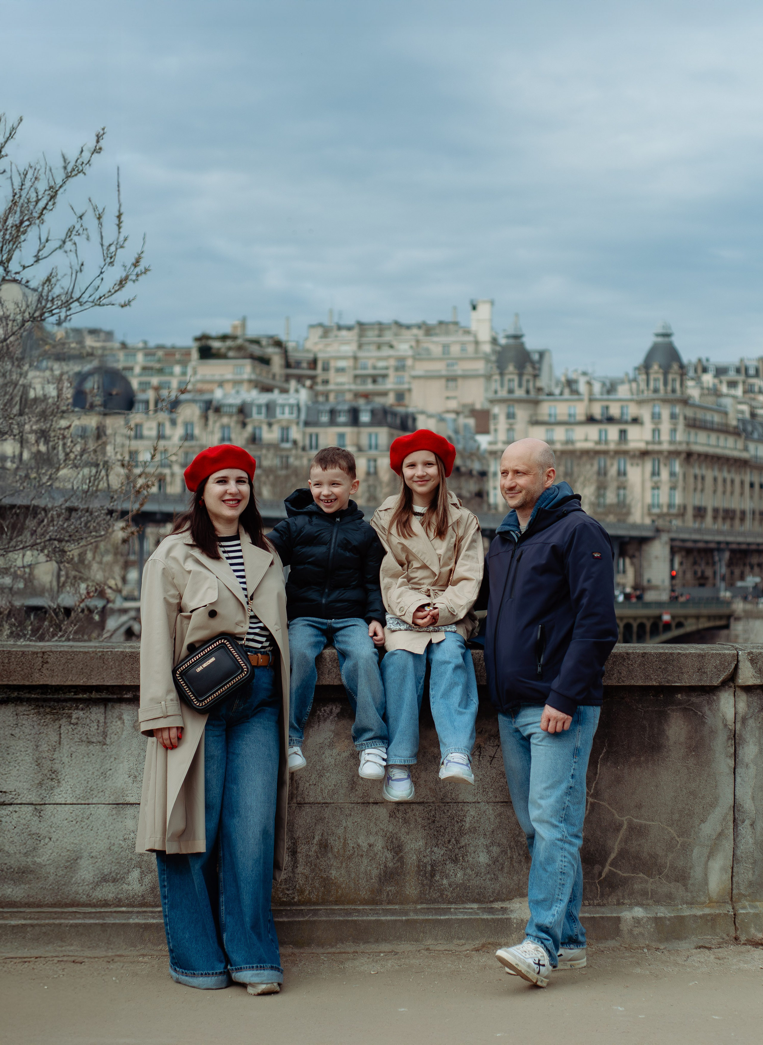 Family photoshoot. Paris photographer — Polina Osipova