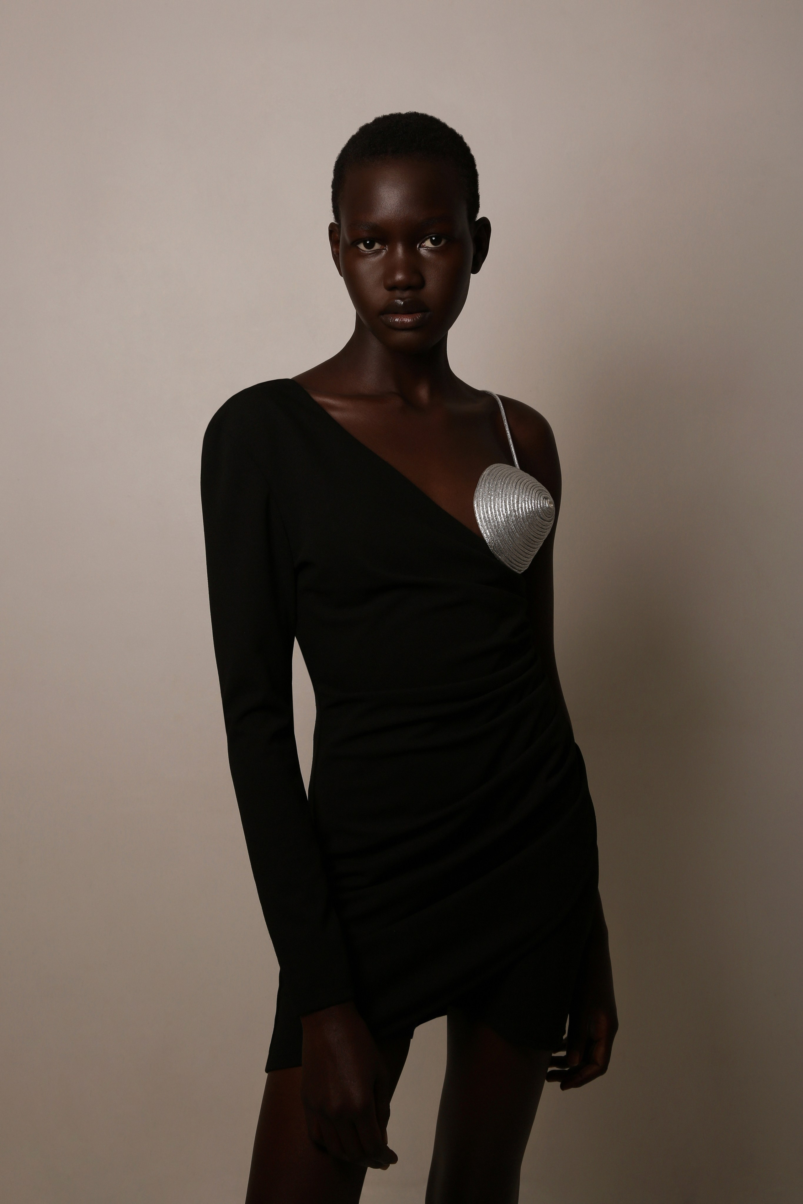 FASHION. Beauty, Fashion and Editorial Retoucher