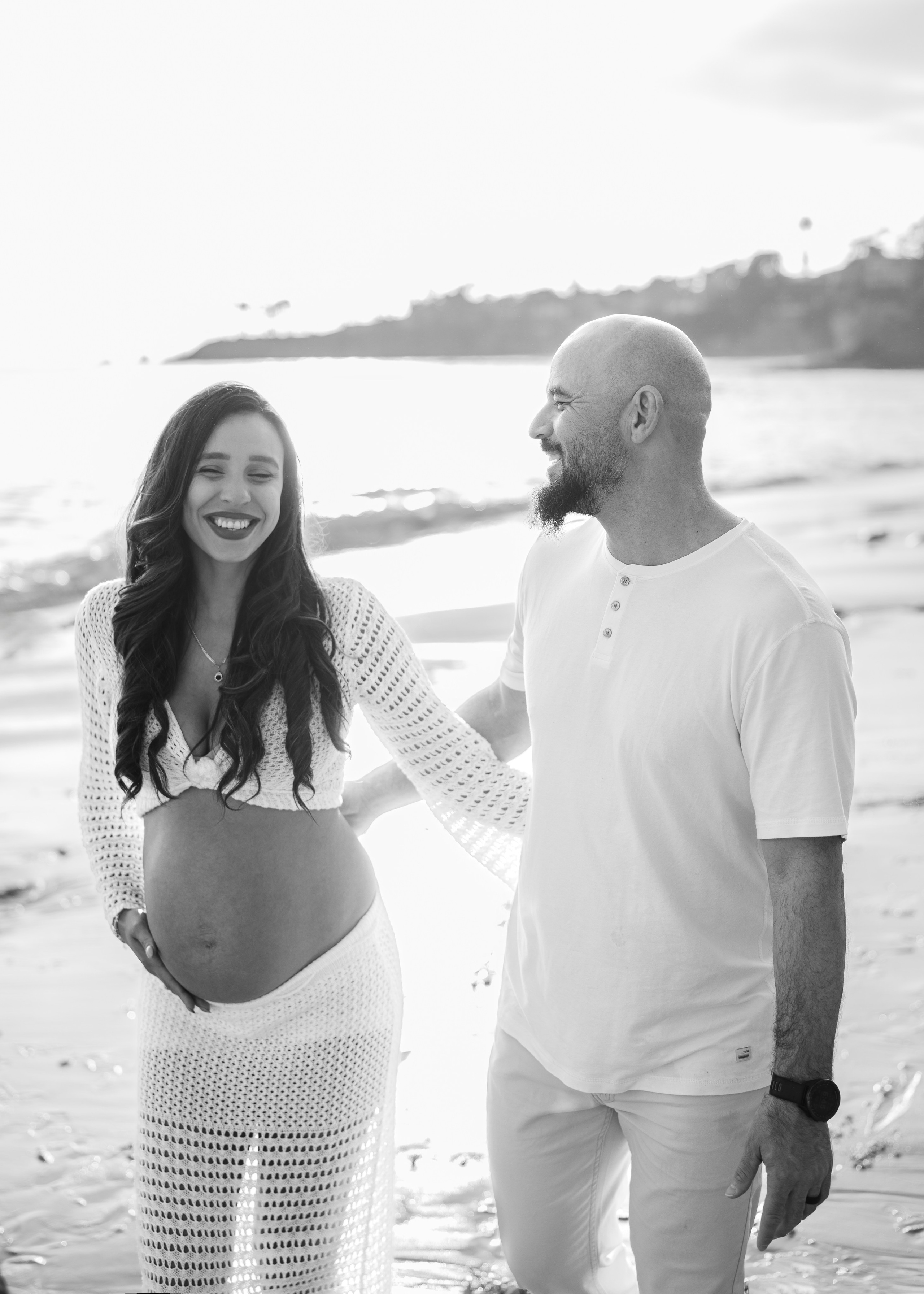 Maternity Photoshoot at Laguna Beach. Wedding Photography & Videography Team in California, Los Angeles, San Francisco, San Diego and Travel
