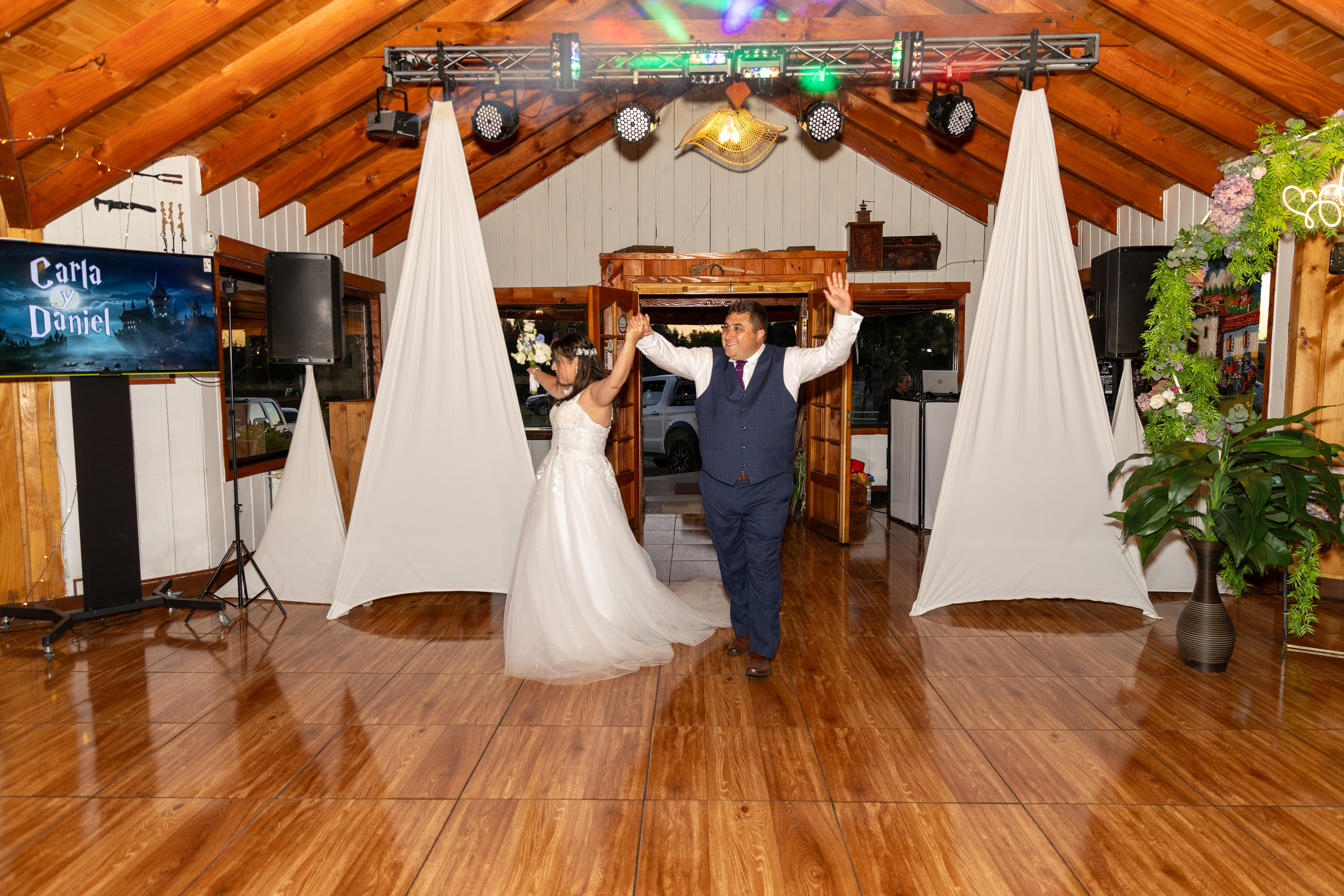 Carla y Daniel. Dinka & Emilio - El arte de preservar lo que no se repite