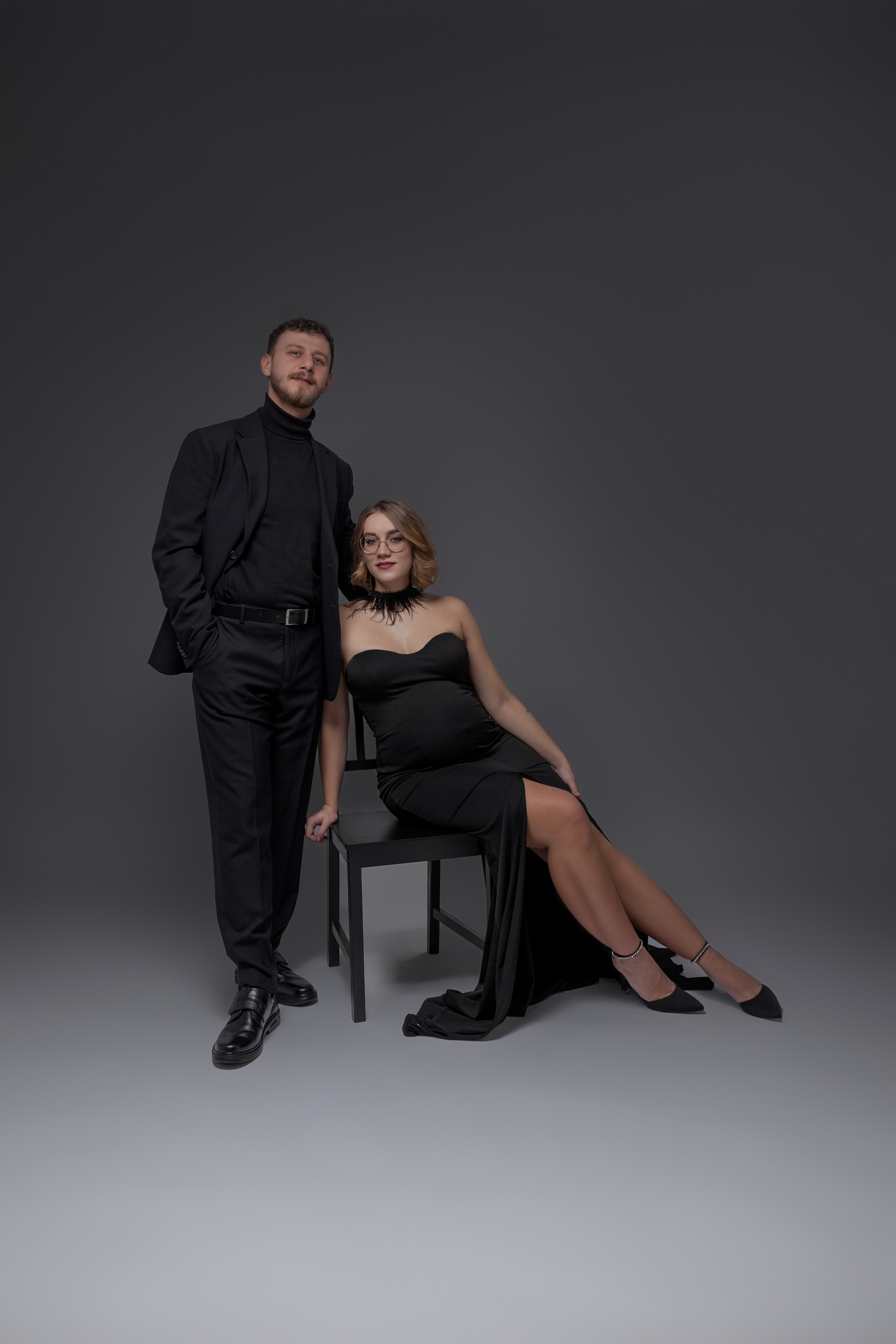 Babybauchshooting im Studio. Fotografin Heidenheim / Newborn, Babybauch & Familie - Nadine Schmalz