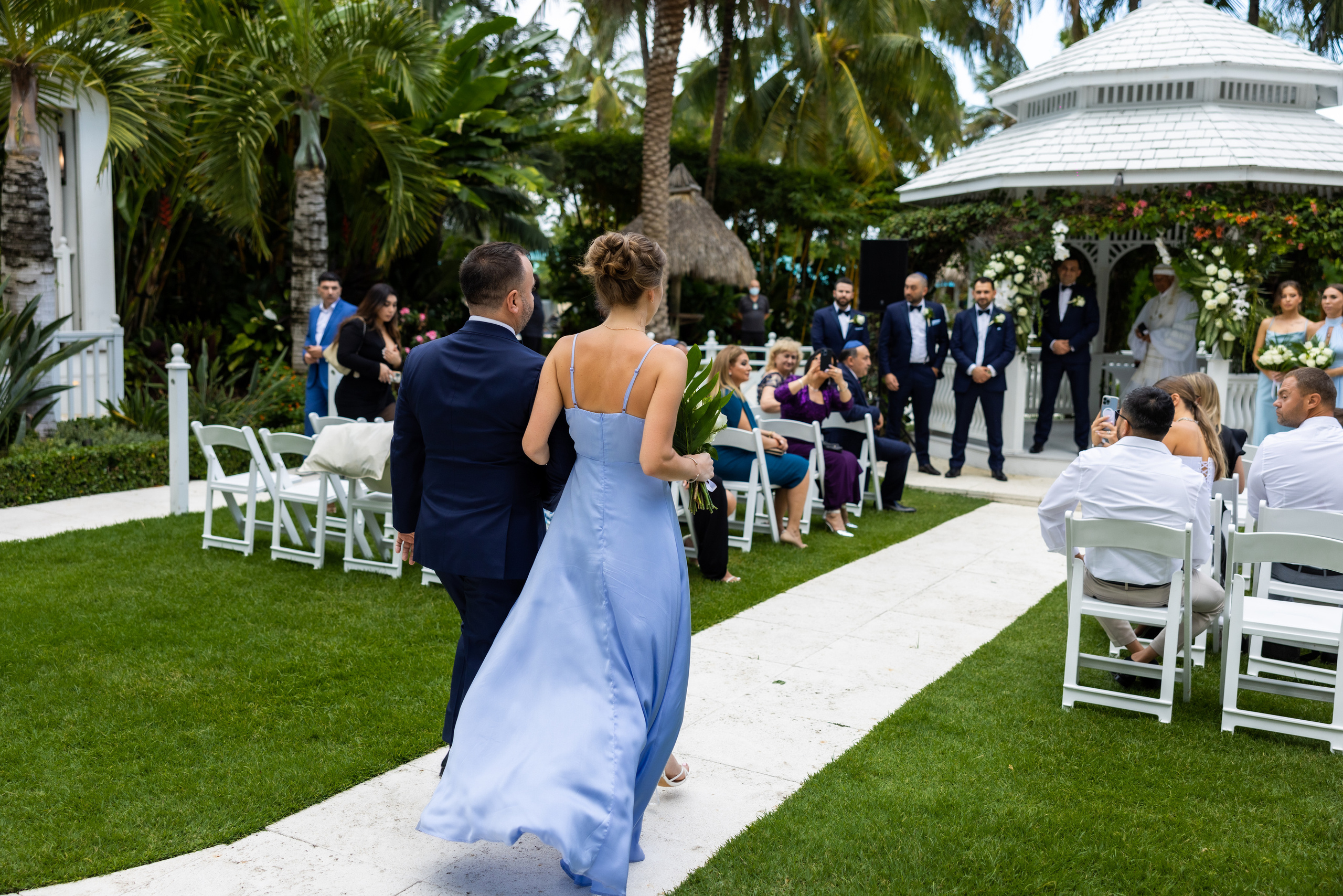 Wedding day: Elizabeth and Ruslan. Wedding and Event photography, Kisses + Veil