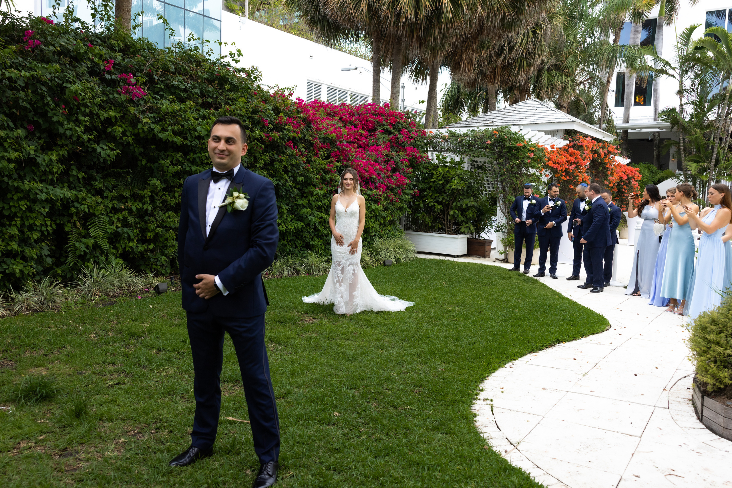 Wedding day: Elizabeth and Ruslan. Wedding and Event photography, Kisses + Veil