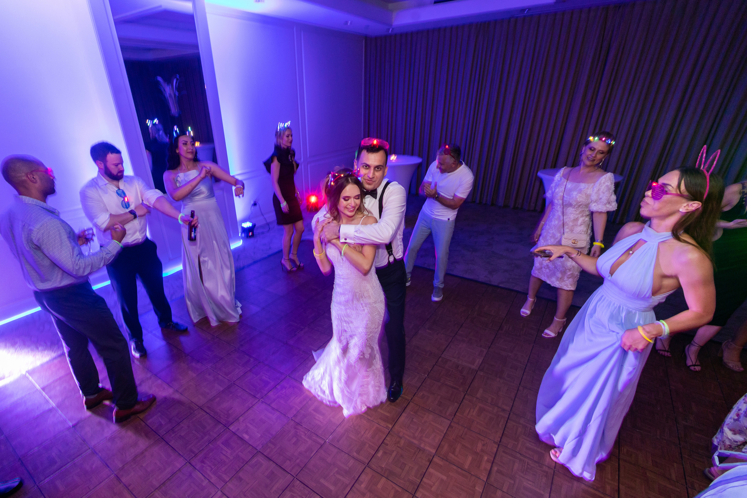 Wedding day: Elizabeth and Ruslan. Wedding and Event photography, Kisses + Veil