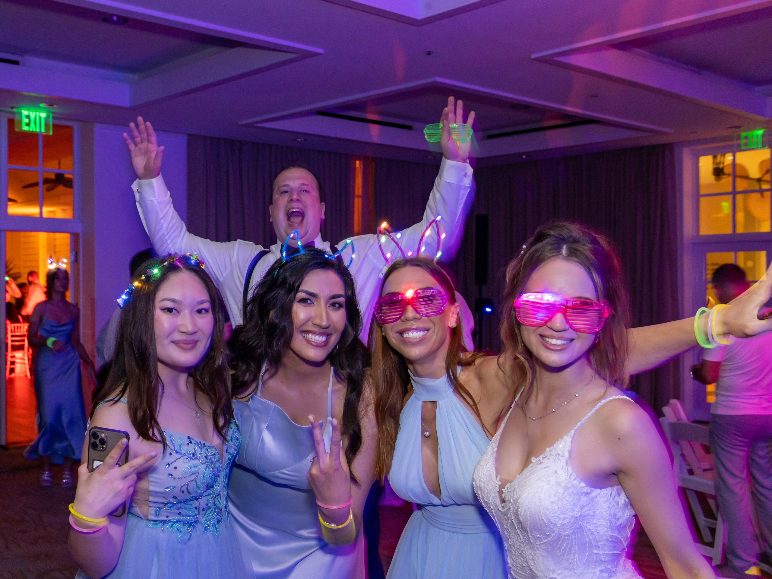 Wedding day: Elizabeth and Ruslan. Wedding and Event photography, Kisses + Veil