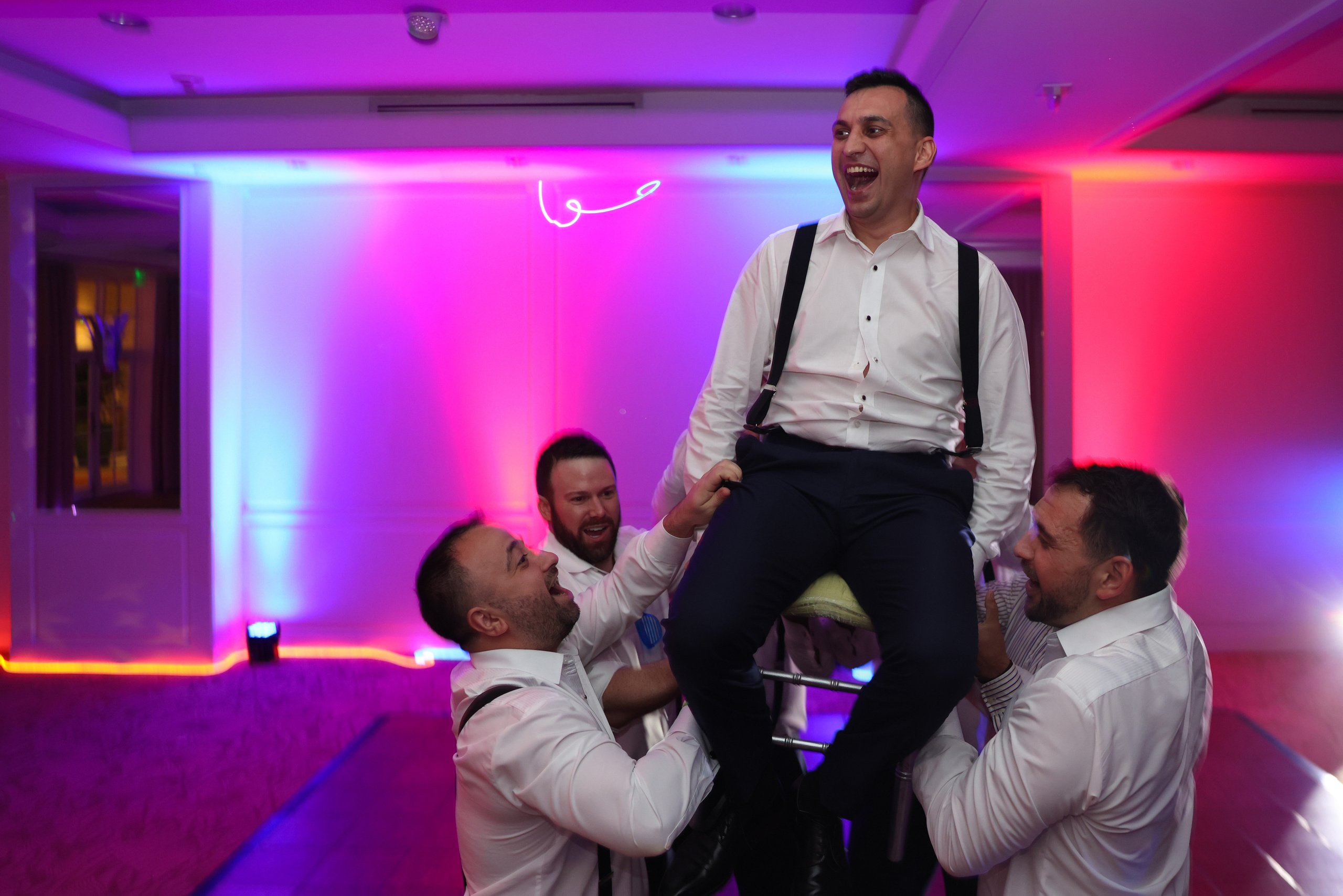 Wedding day: Elizabeth and Ruslan. Wedding and Event photography, Kisses + Veil