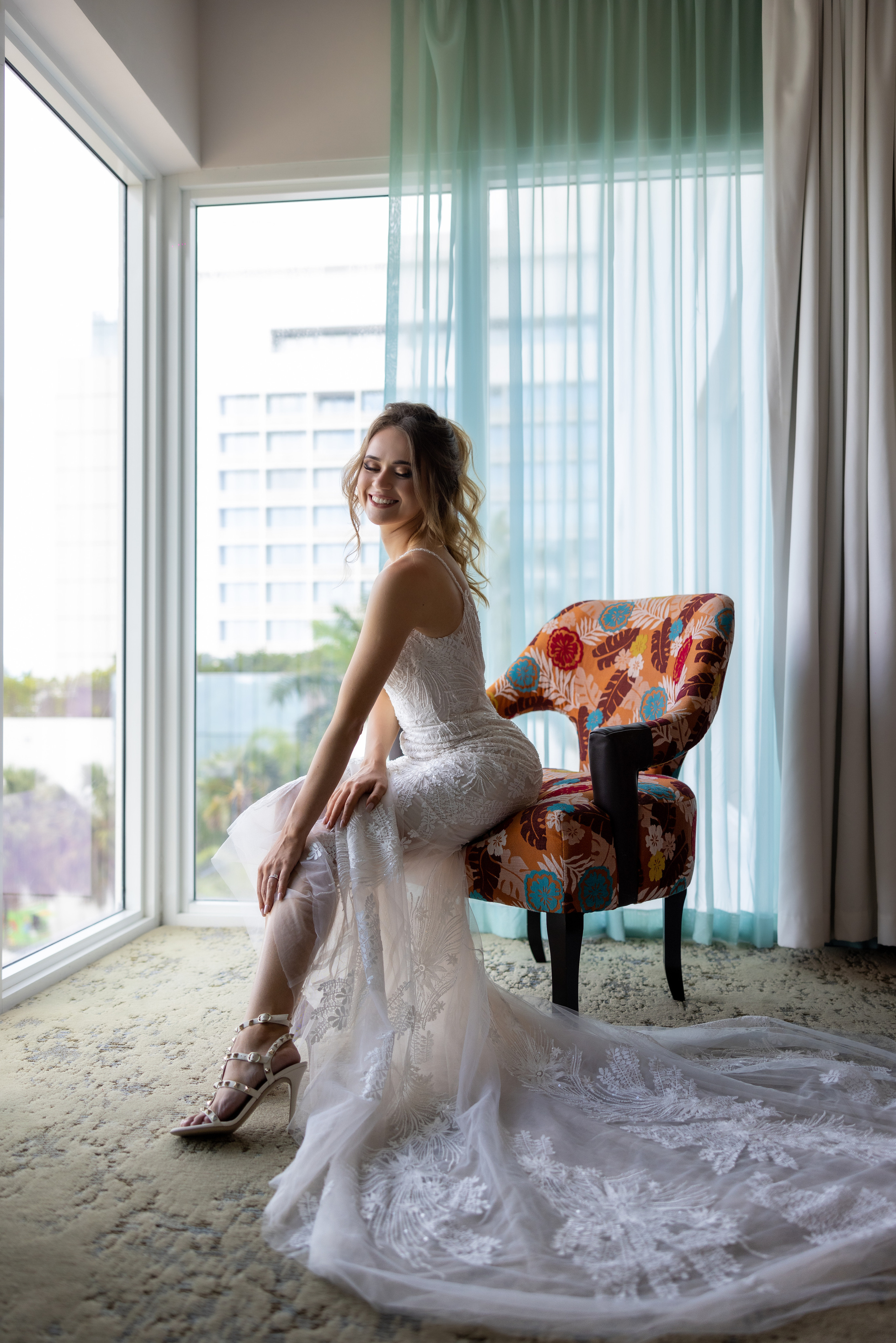 Wedding day: Elizabeth and Ruslan. Wedding and Event photography, Kisses + Veil