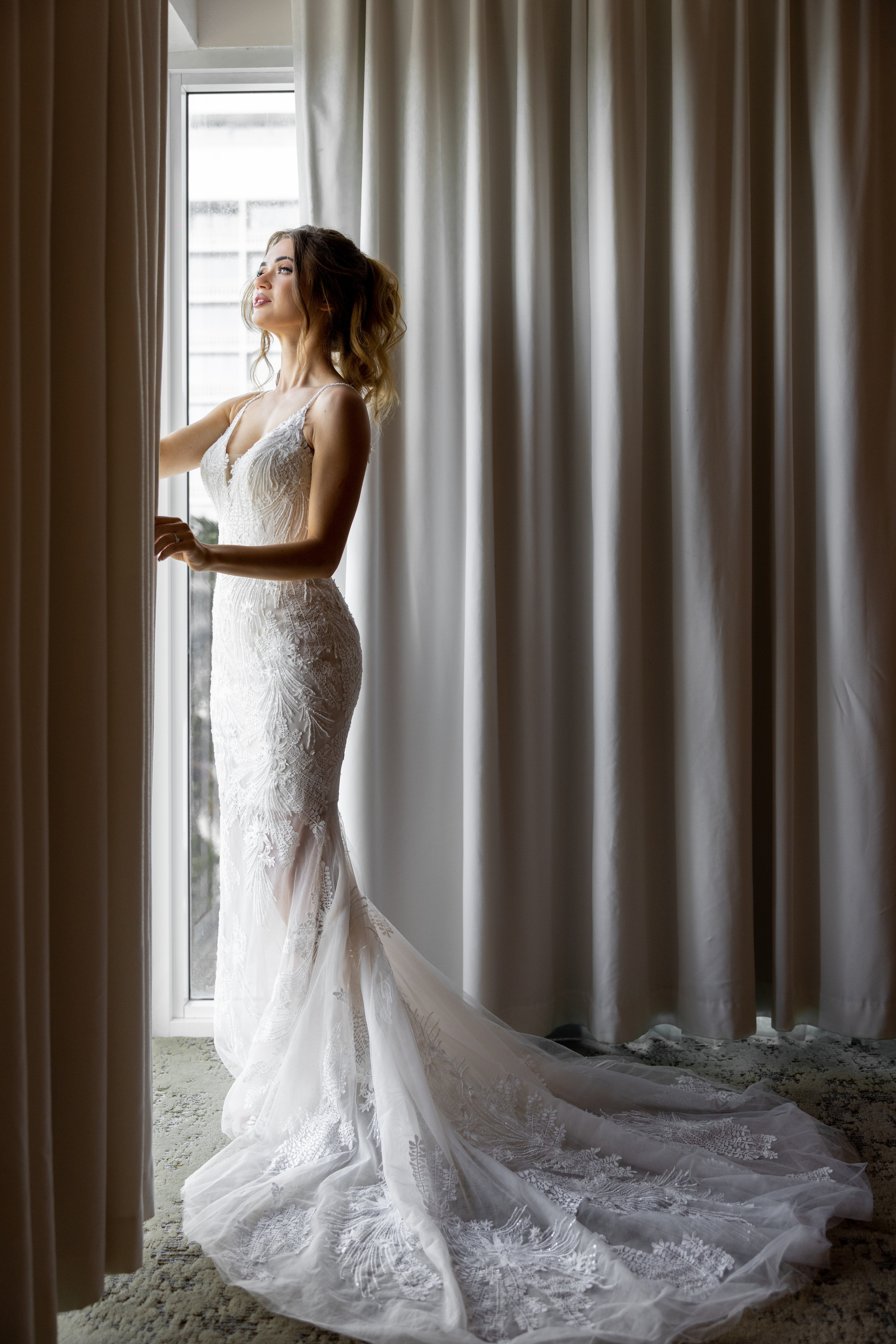 Wedding day: Elizabeth and Ruslan. Wedding and Event photography, Kisses + Veil