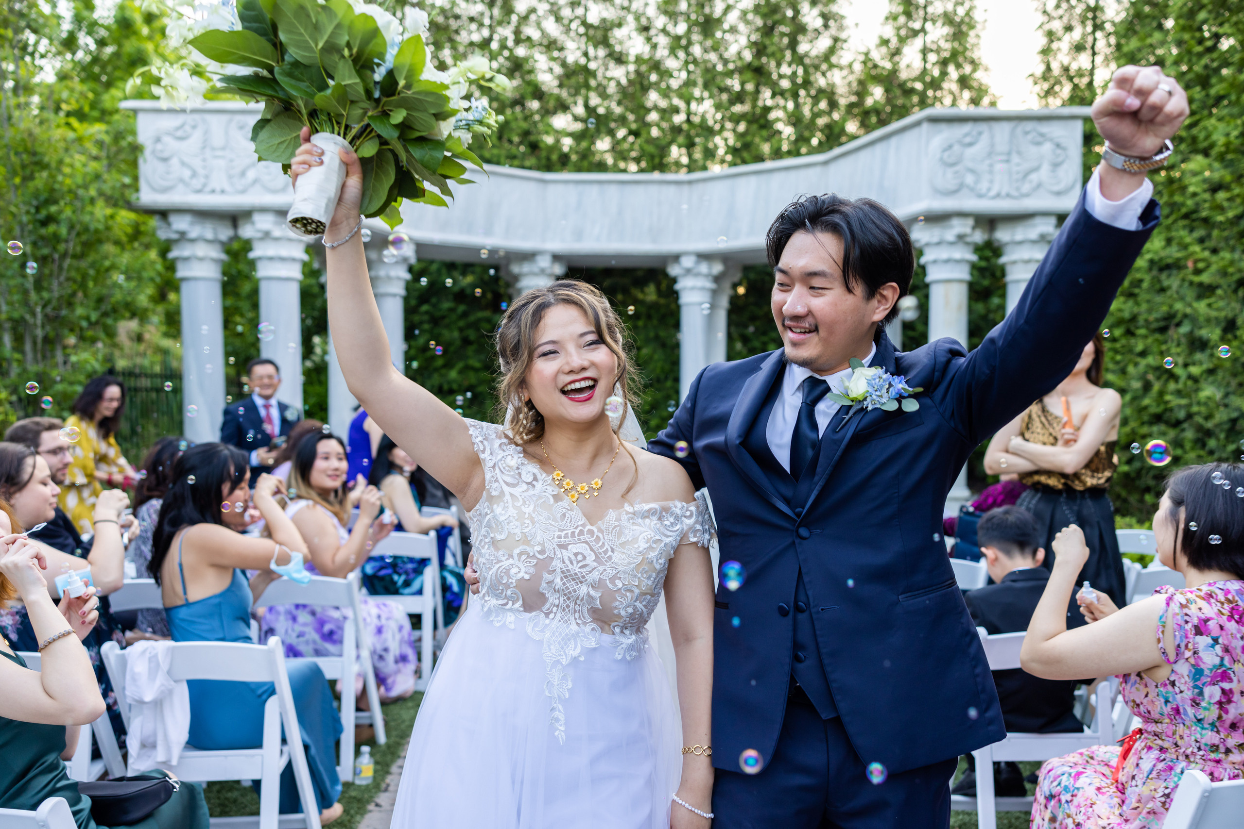 Karen and Edwin. Wedding and Event photography, Kisses + Veil