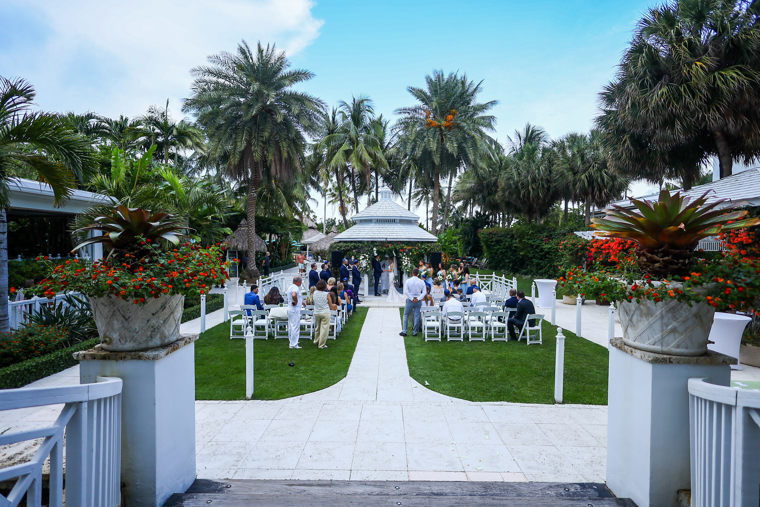 Wedding day: Elizabeth and Ruslan. Wedding and Event photography, Kisses + Veil