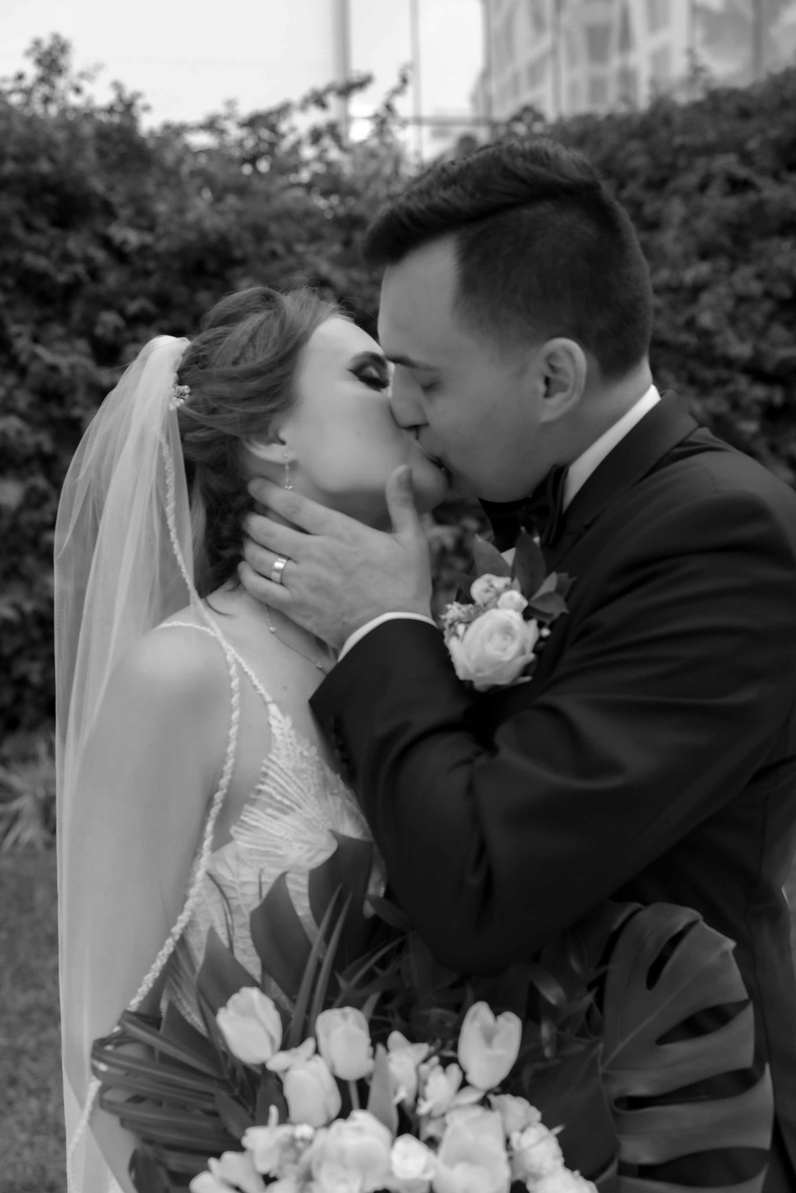 Wedding day: Elizabeth and Ruslan. Wedding and Event photography, Kisses + Veil