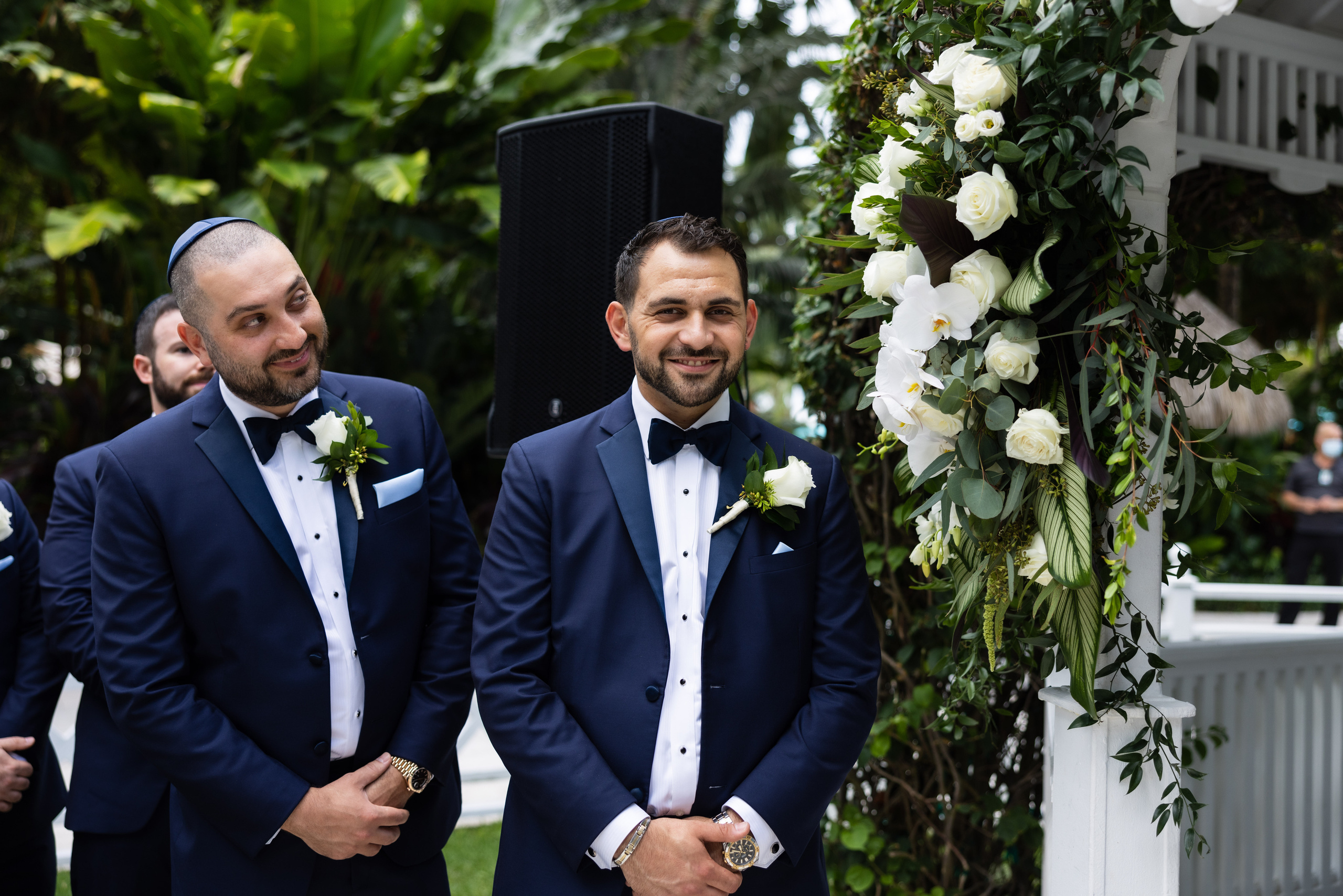 Wedding day: Elizabeth and Ruslan. Wedding and Event photography, Kisses + Veil