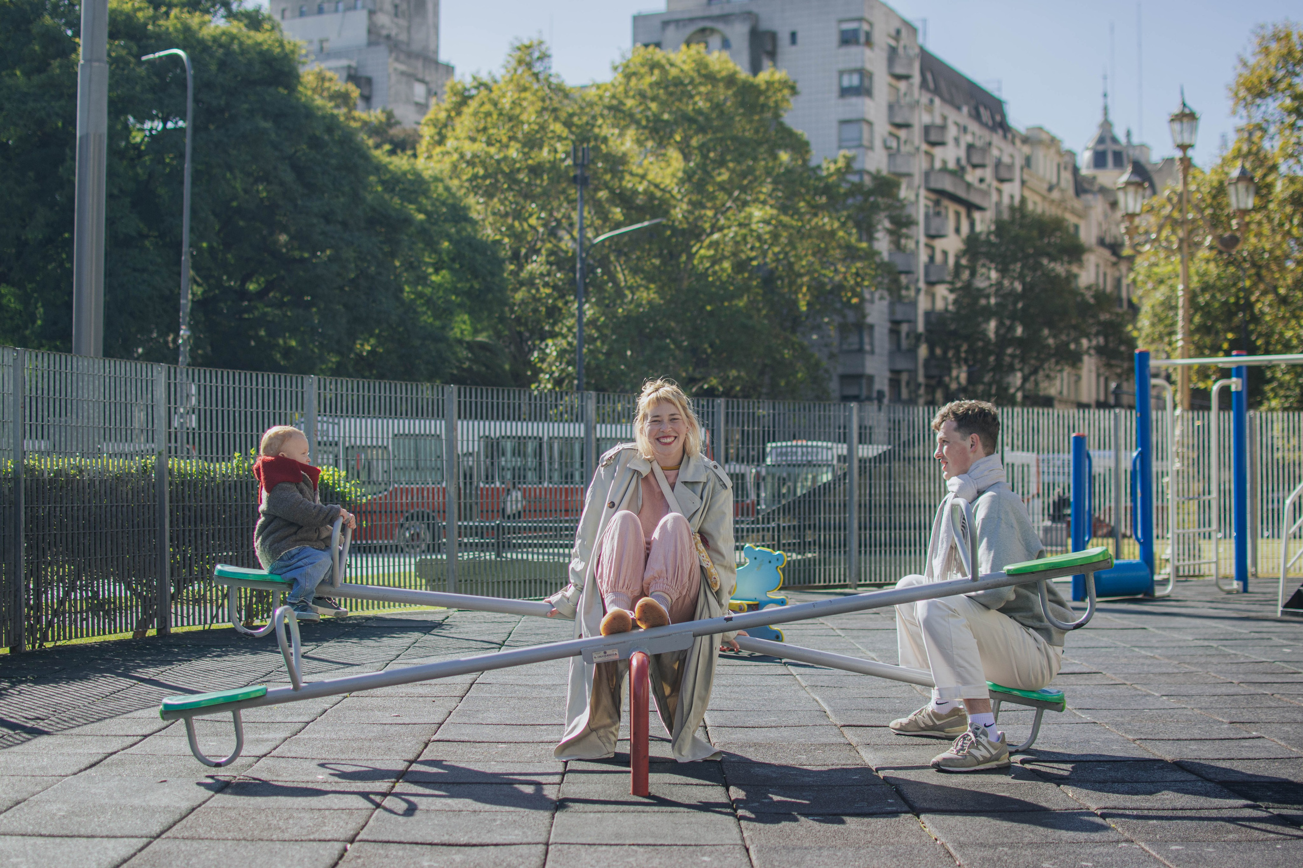 Family photo shoot. Buenos Aires. Photographer @elmirkami in the city of Buenos Aires