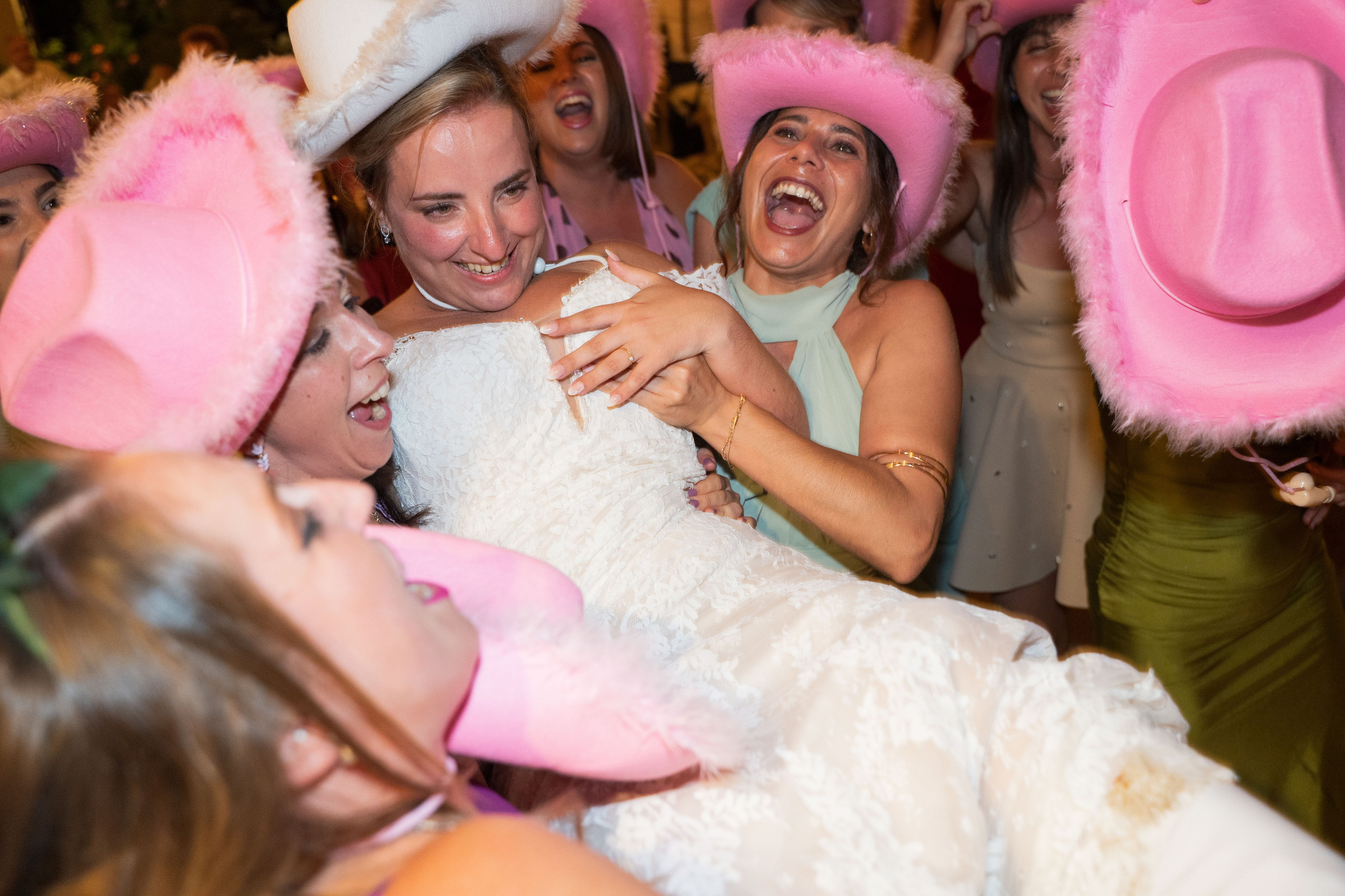 Azu&Juanan. Mallorca Weddings & Family – Natural & Emotional Photography