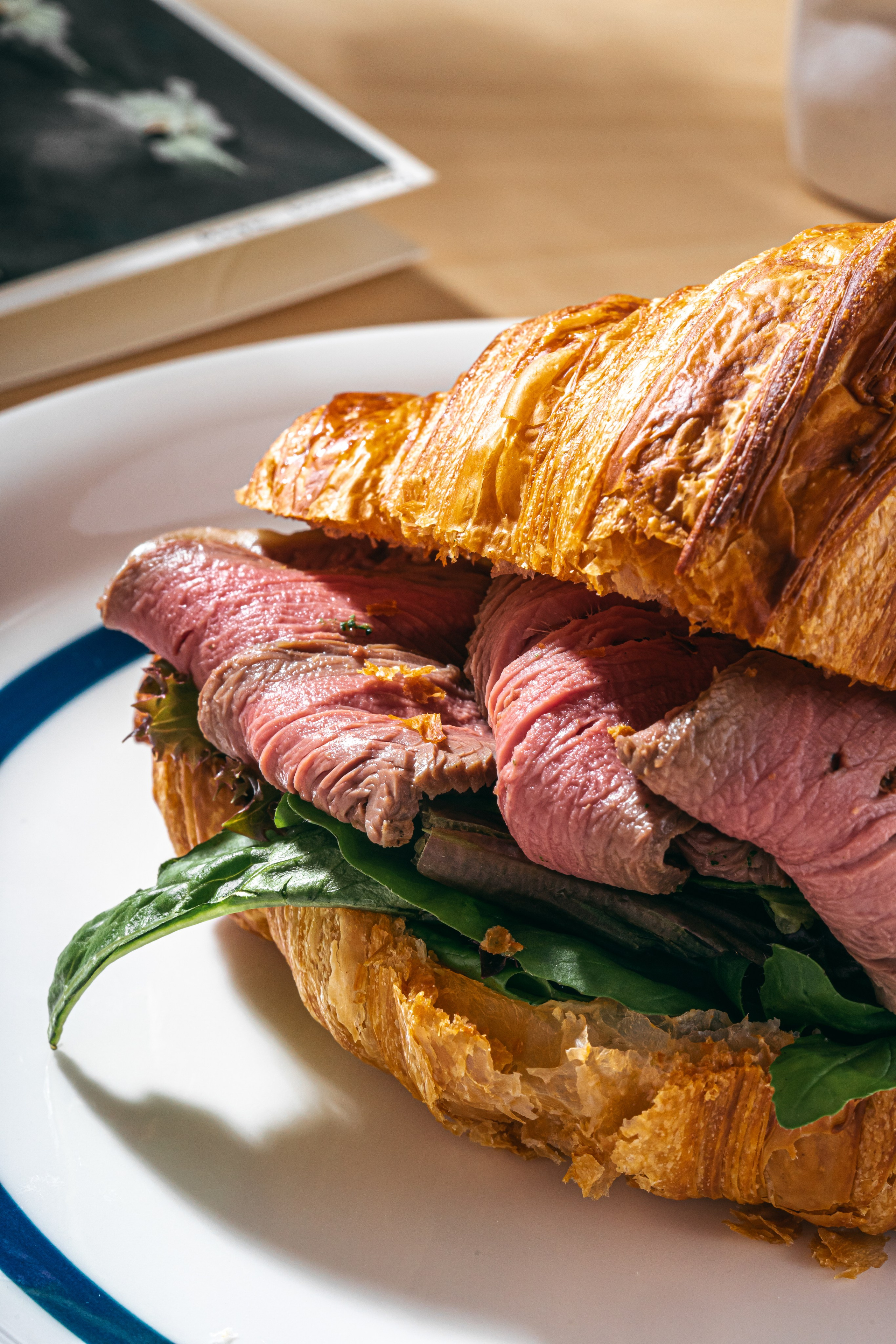 Фуд-фото: «Dessert Ballet». Arina Leonova — Food photographer Tbilisi