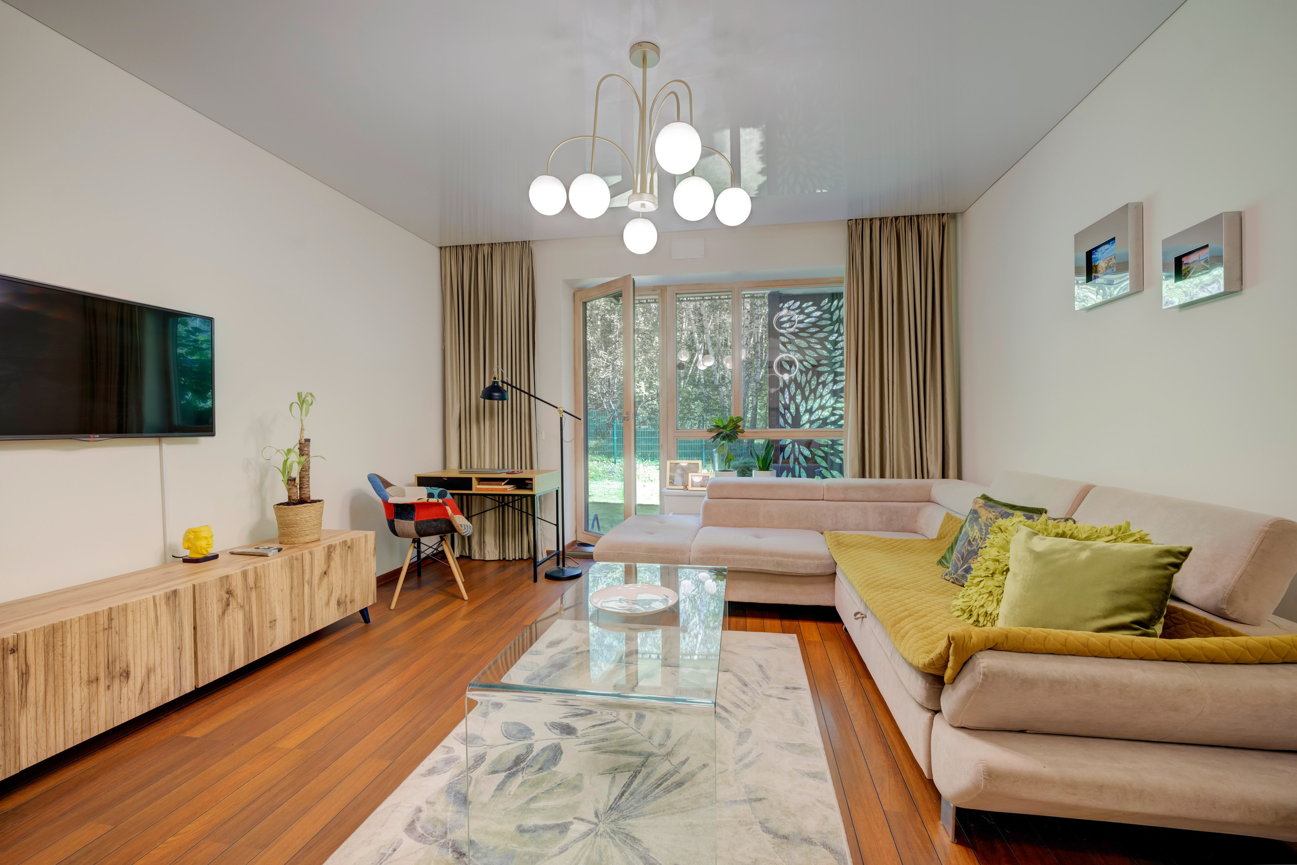 Mokslininkų g. 7. Elina Sapiega fotografė Vilniuje