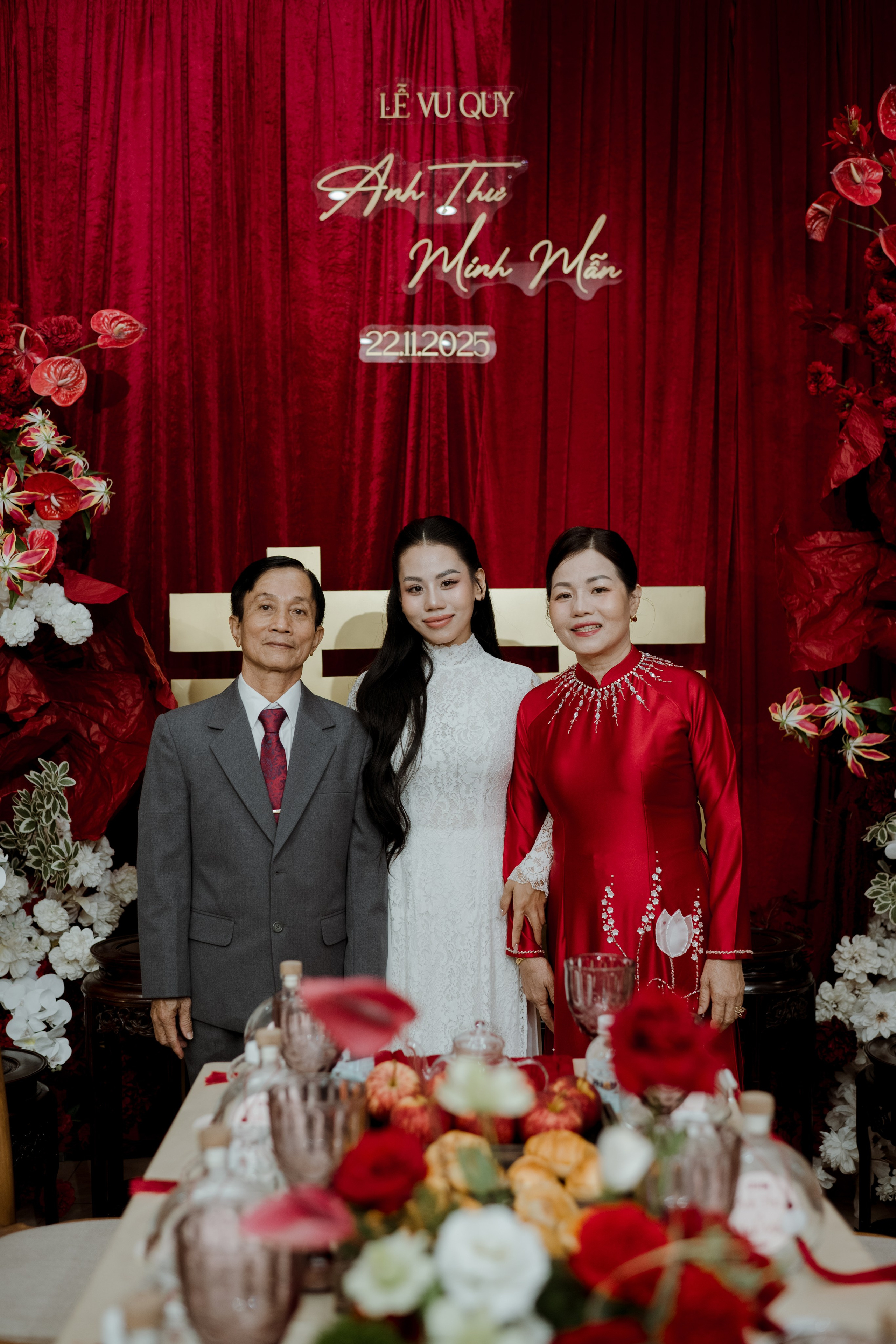 Man + Thu | Photojournalism. BenColor Studio