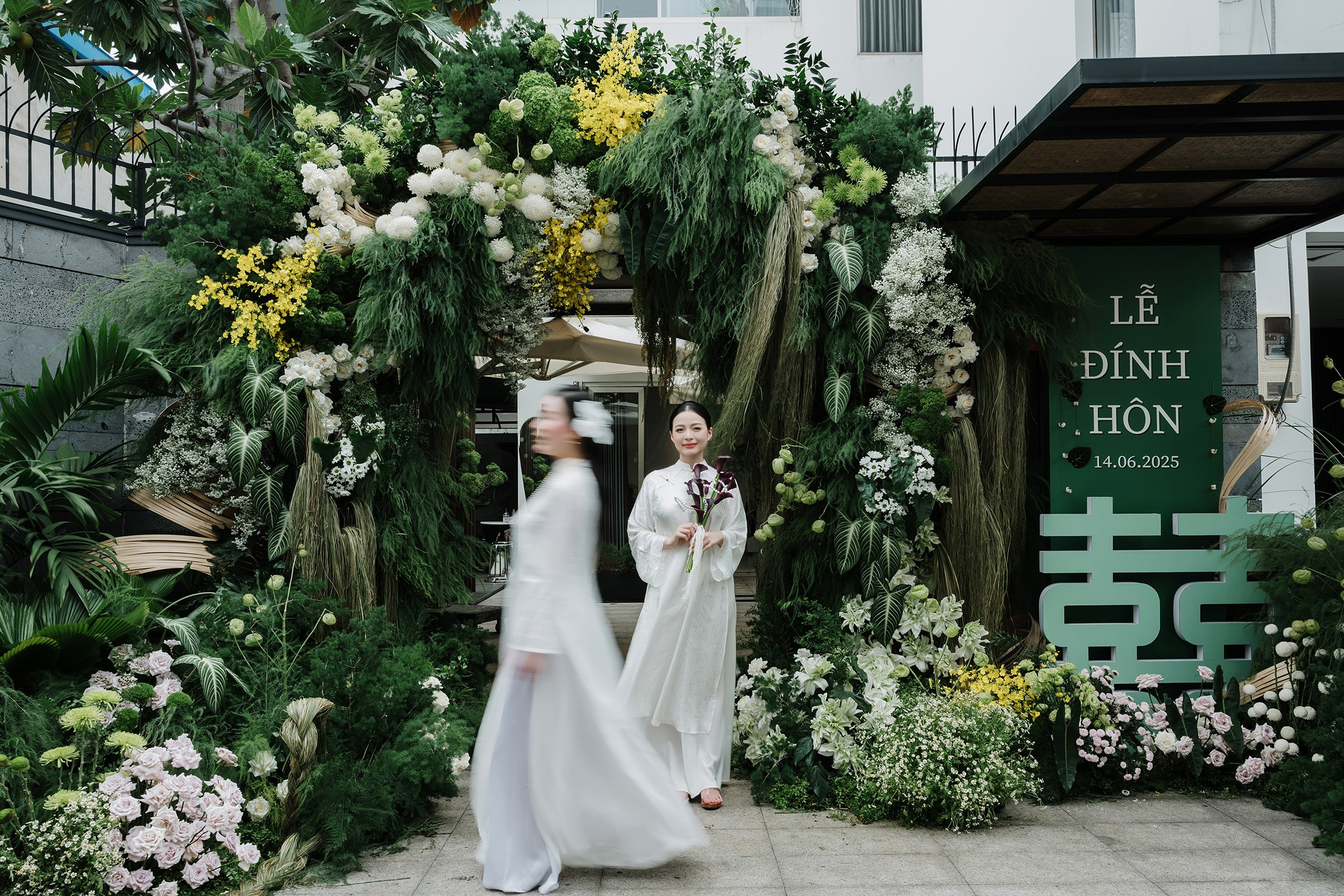 Engagement | NHI + LUAN & LINH + QUY. Saigon Wedding Present | Art Beyond Moments