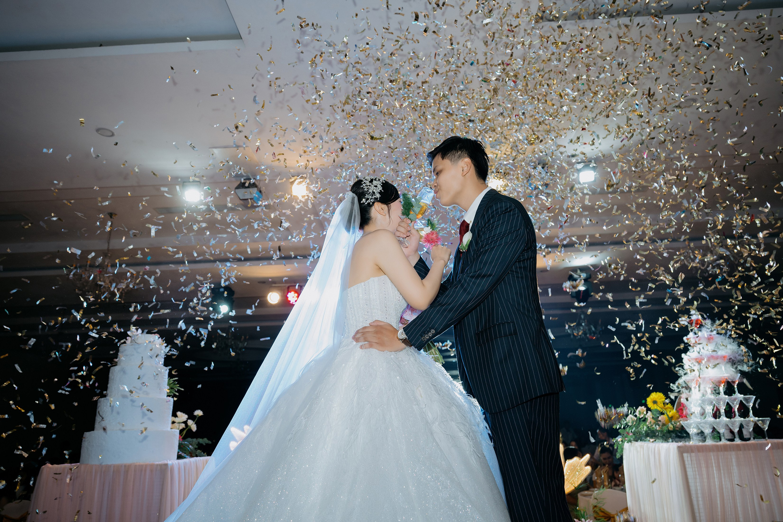 TOAN & VY / Wedding Journalism. Saigon Wedding Present | Art Beyond Moments