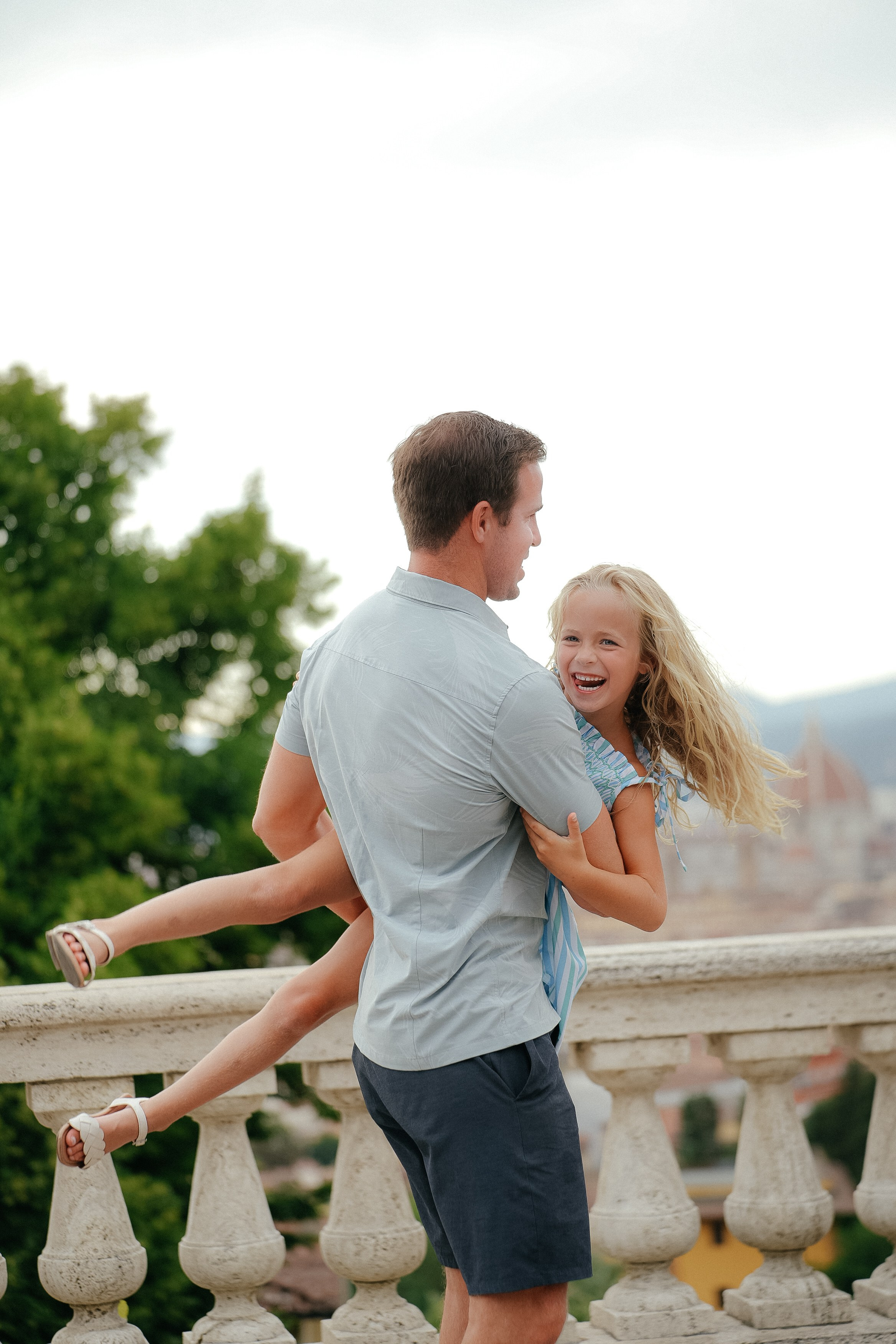 Nicole & Family. Wedding Photographer in Italy