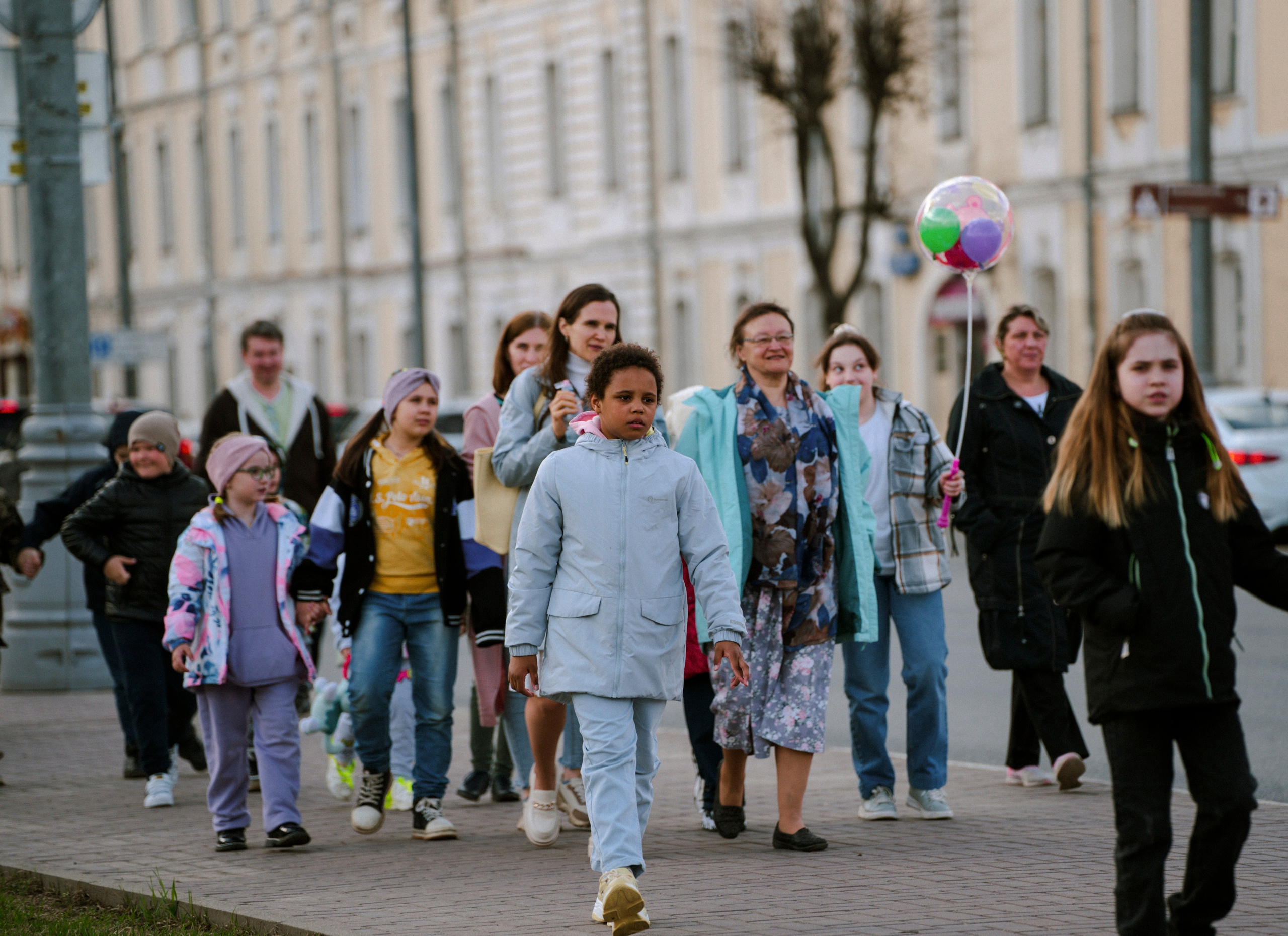 2024. Стрит-фотография, полная абсурда, идиотизма и красоты