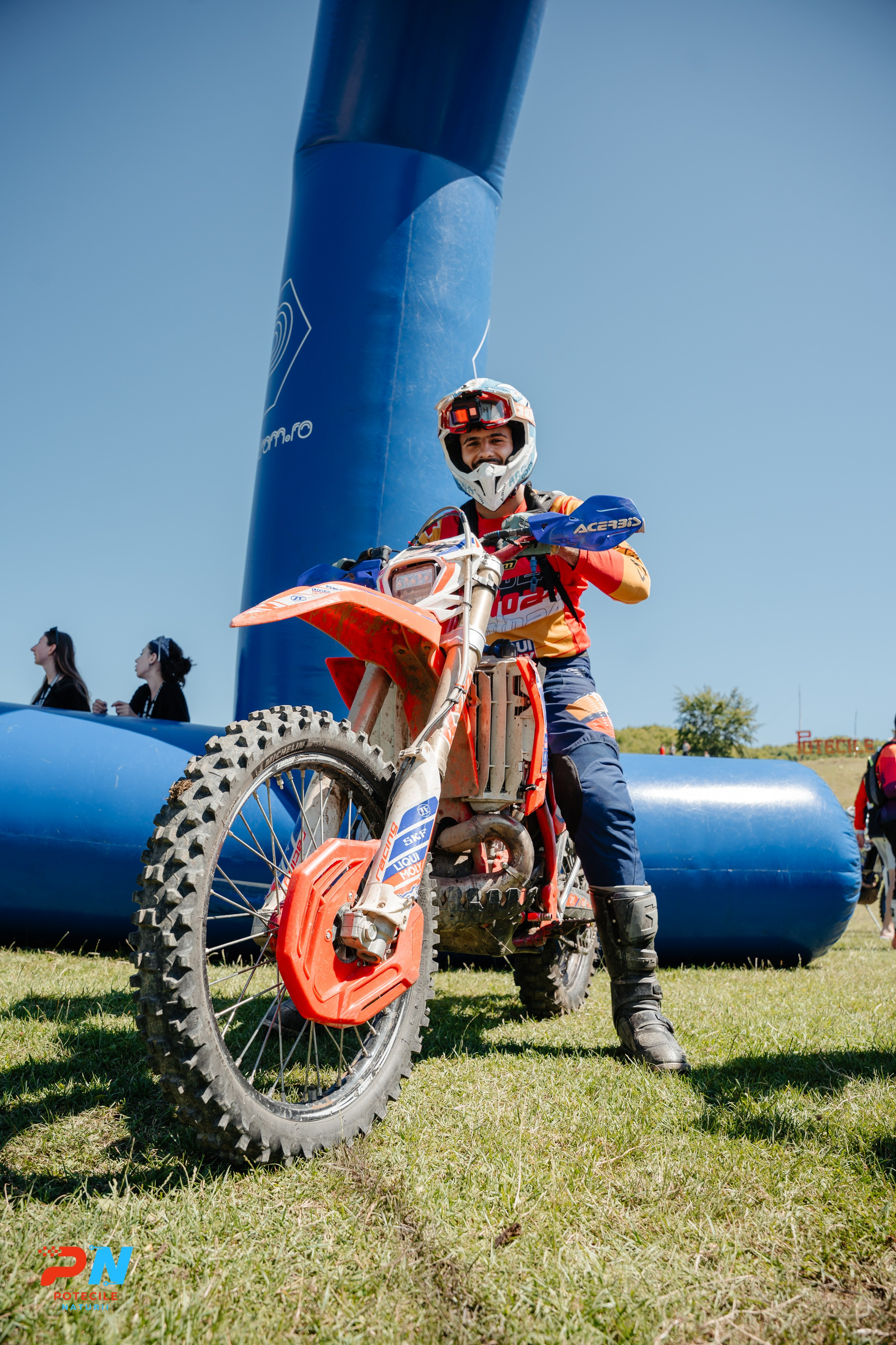 Potecile Naturii 2025. Raw Studio. Fotograful tau de nunta!