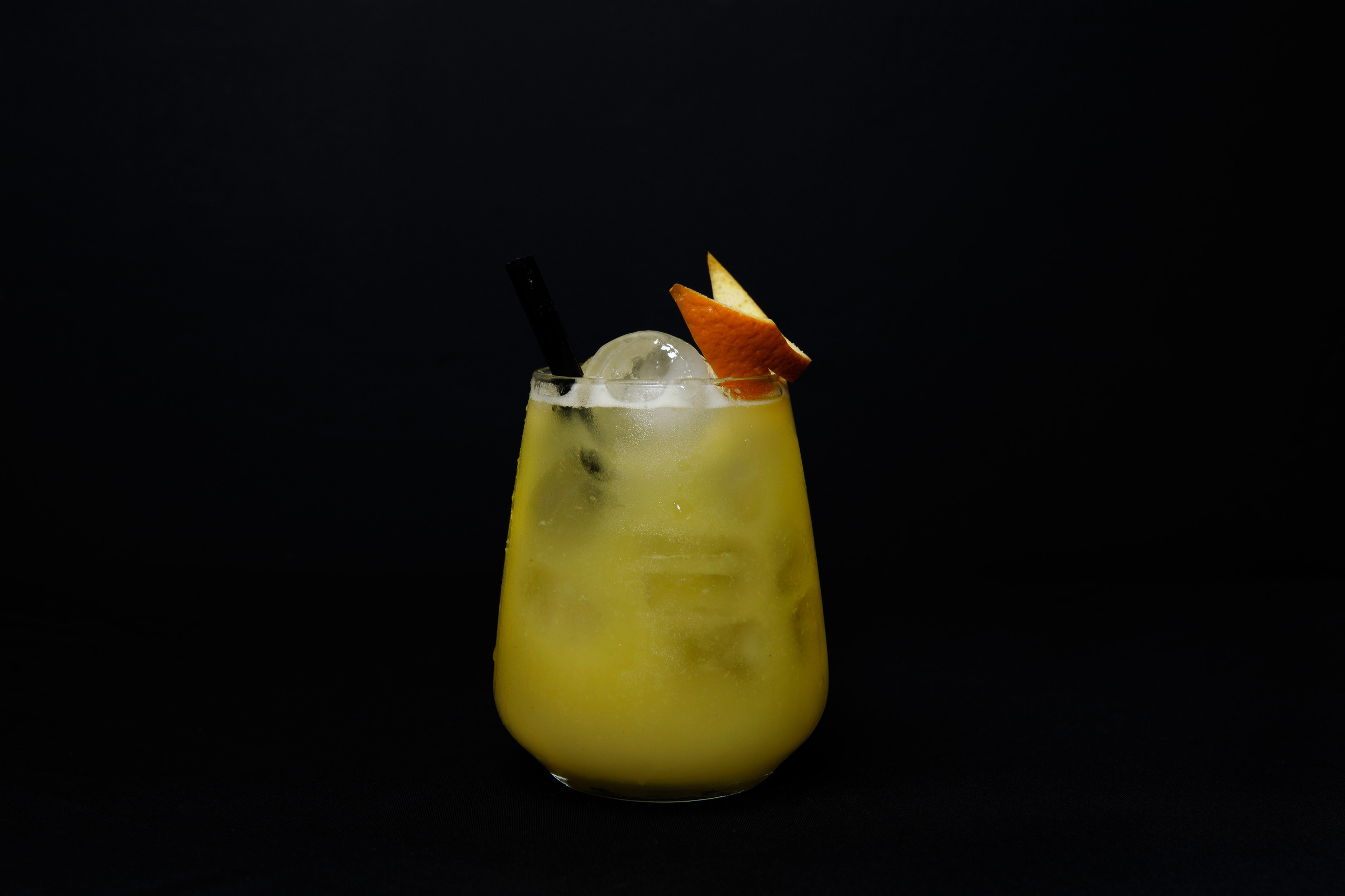 Контентная съемка для бара Focus. Портретный и репортажный фотограф в Израиле Рома Бирман