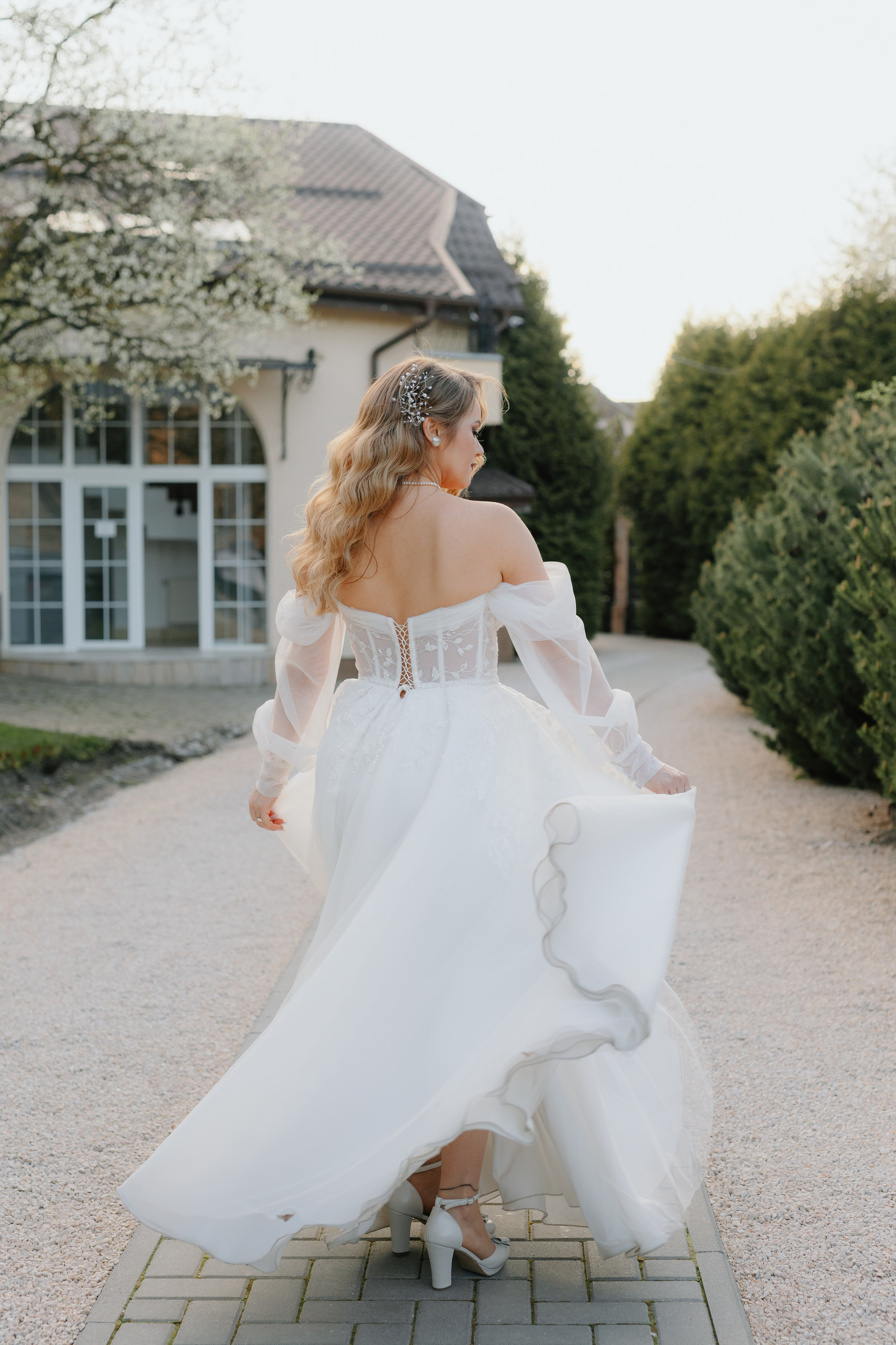 Nicoleta & Lucian. Main