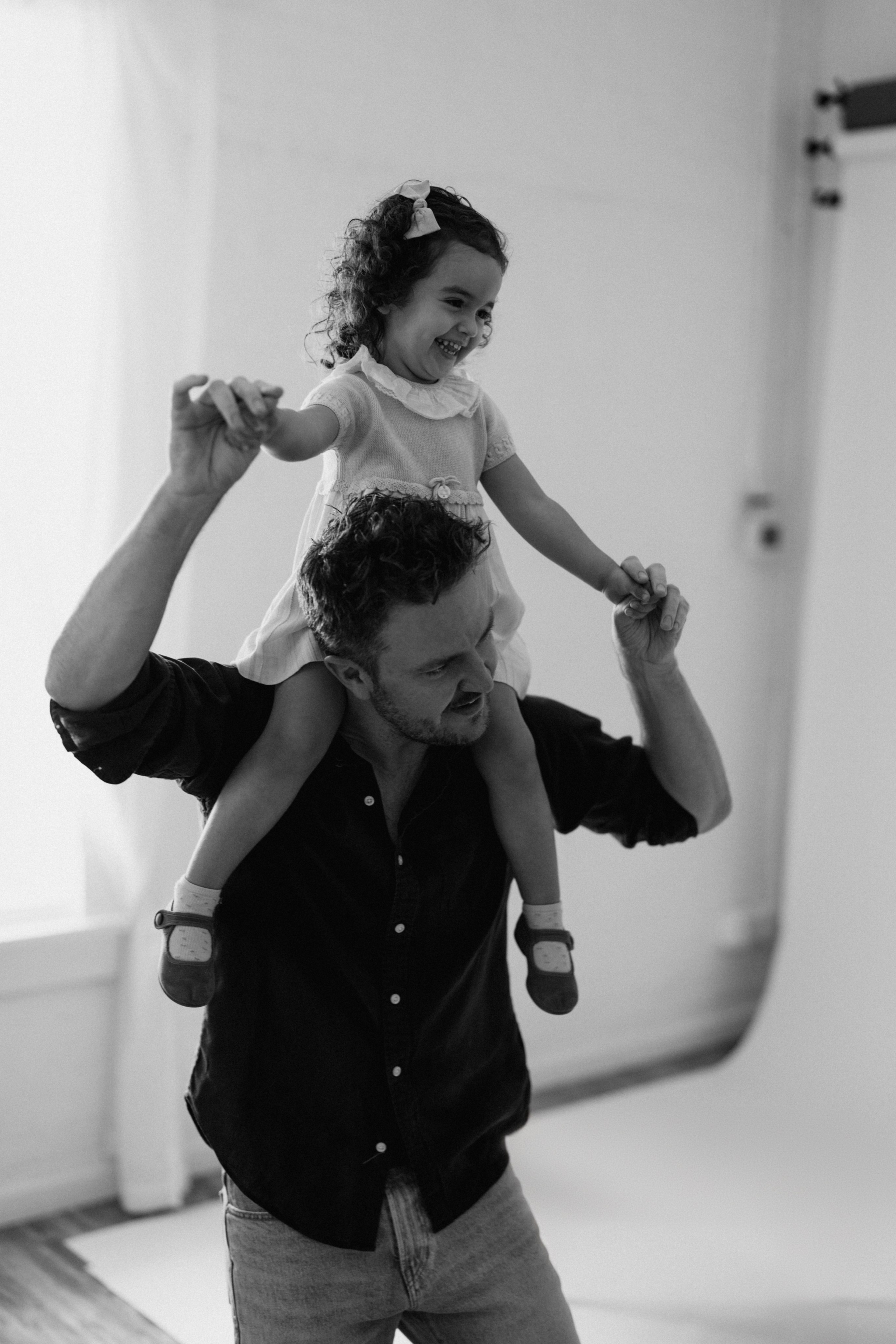 Pamela. Modern maternity photographer in Long Island New York