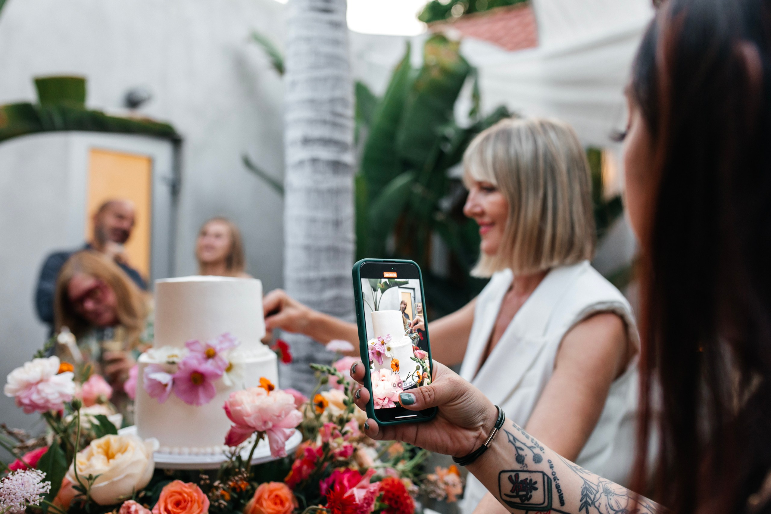 20th birthday flowermaid. Photographer Andrei White