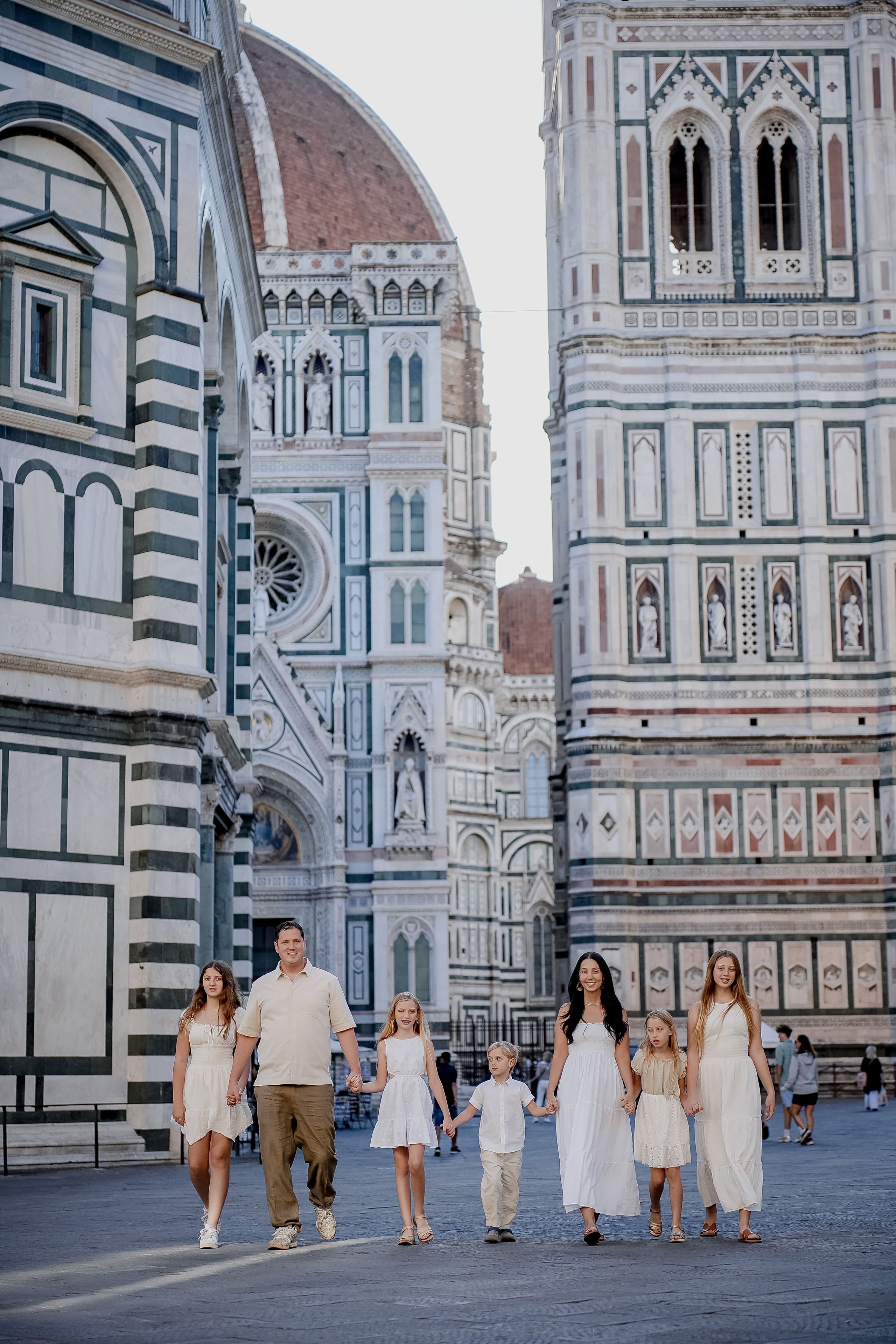 Stella & Family. Wedding Photographer in Italy