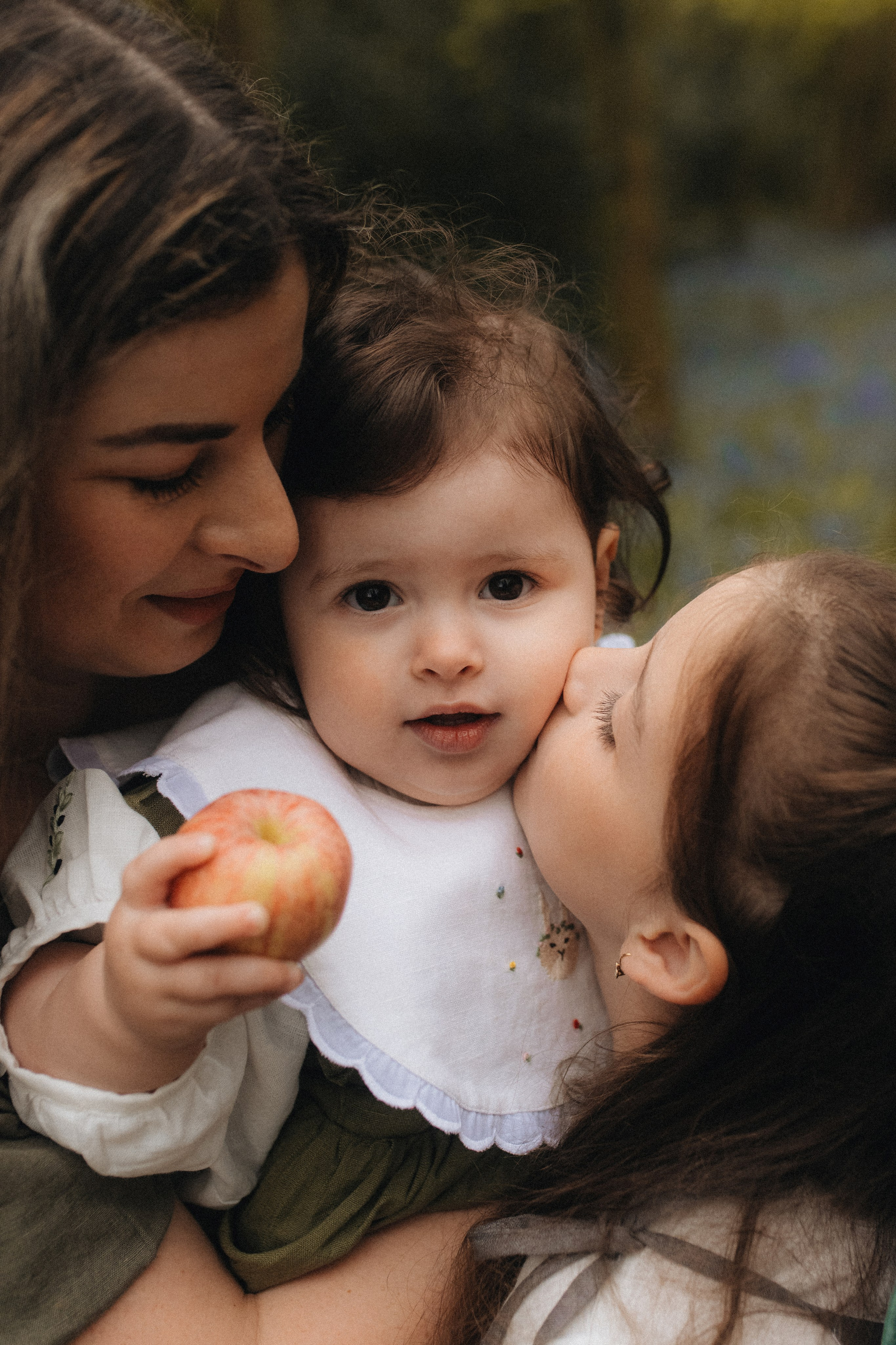 Bluebell family session. Tania Gandrabur, photographer in West Midlands, England