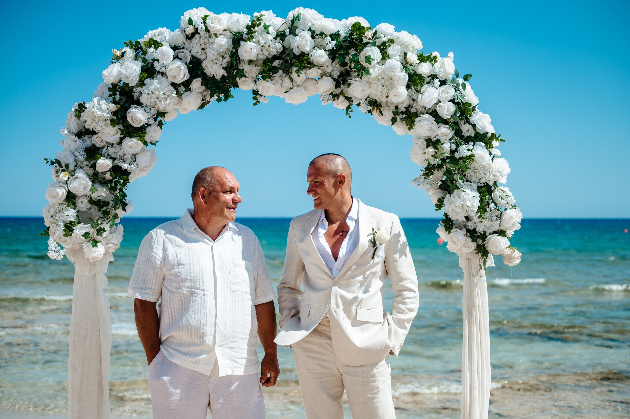 Sirens beach ceremony. AdrianOltean.wfolio.pro
