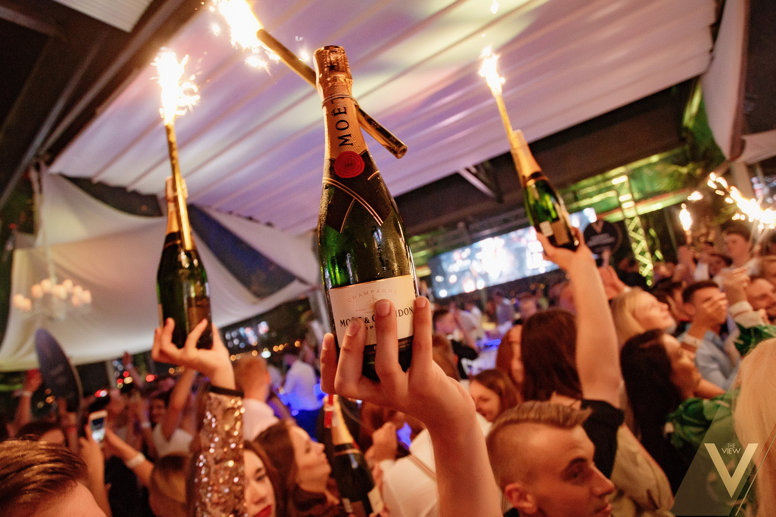 Parties. Alex Kibuk — Fotografia Imprez Firmowych i Eventów w Warszawie