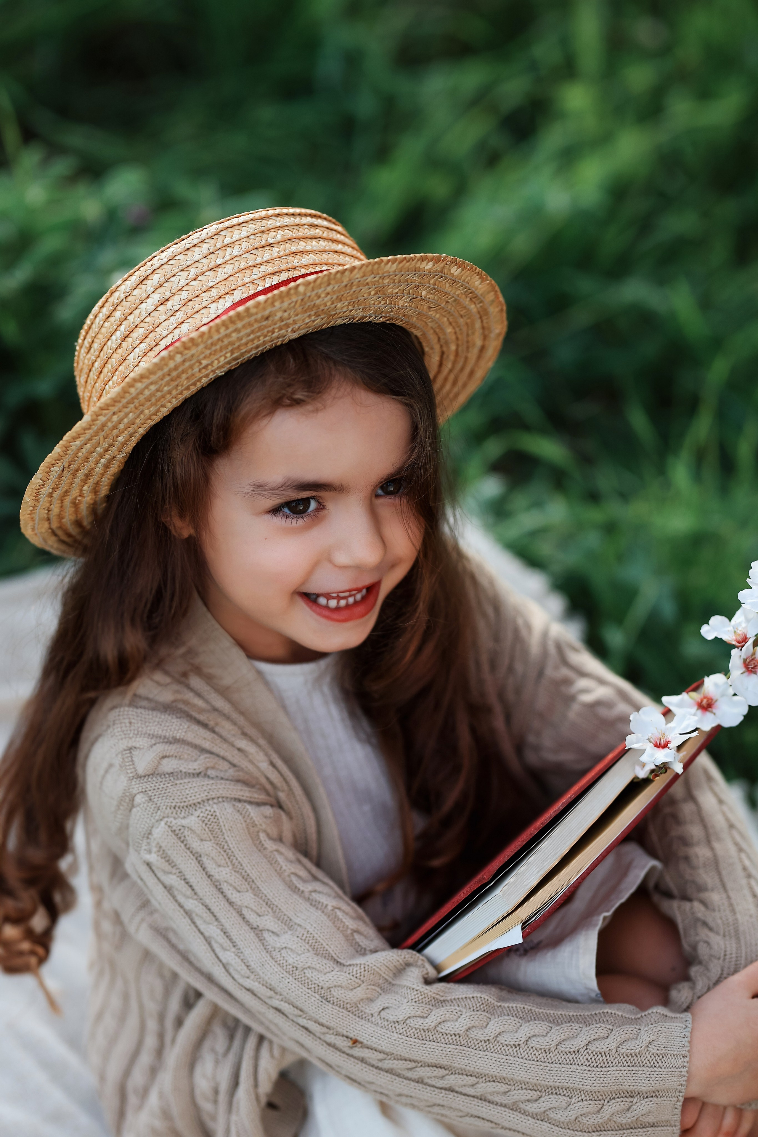 Фотосессия в цветущем миндале. Фотограф в Турции, Анталии, Кемере, Белеке, Сиде, Каше, Калкане, Фетхие