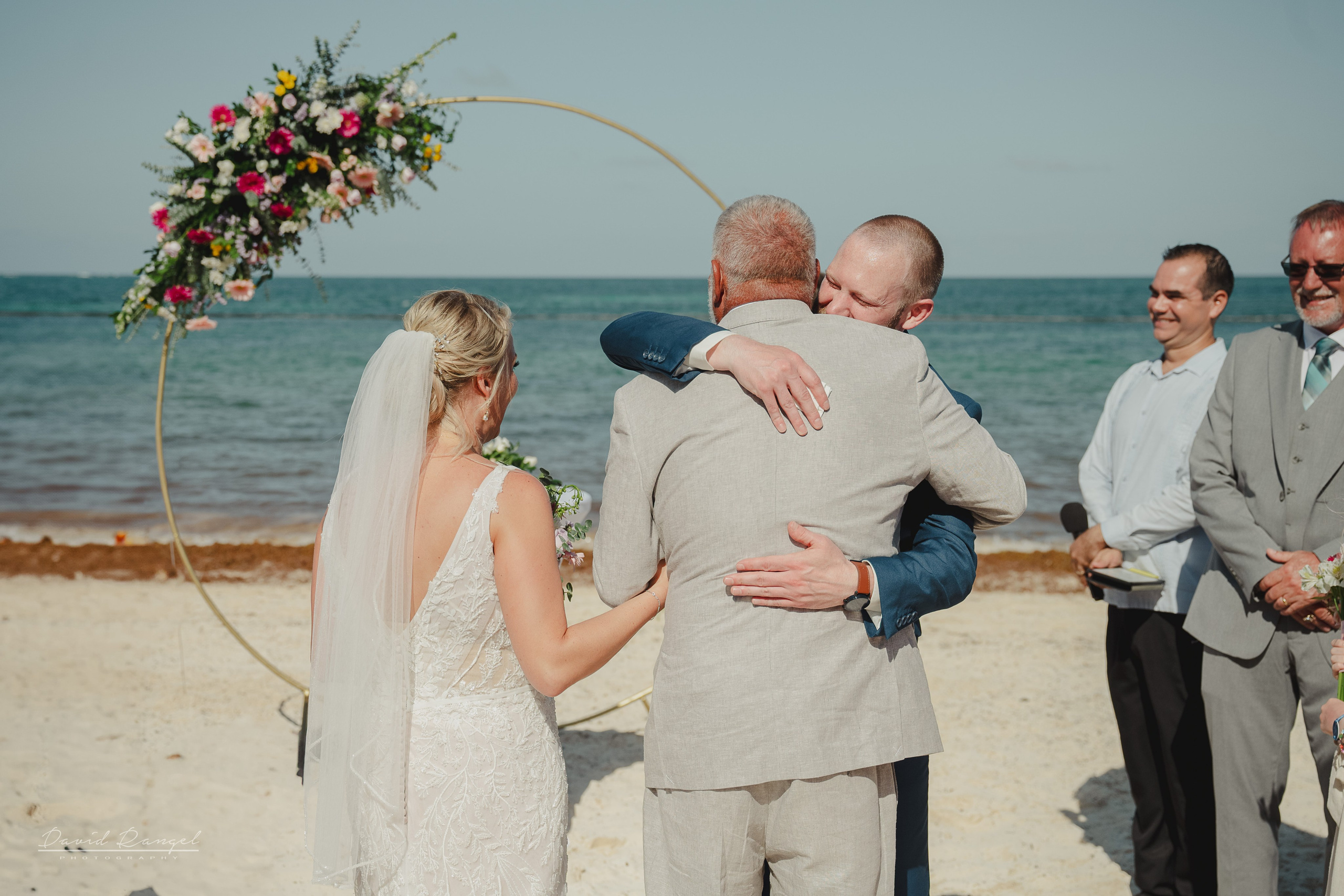 Destination Wedding at Royalton Splash Riviera Cancun. Destination wedding photographer based in Cancun and Riviera Maya with service worldwide